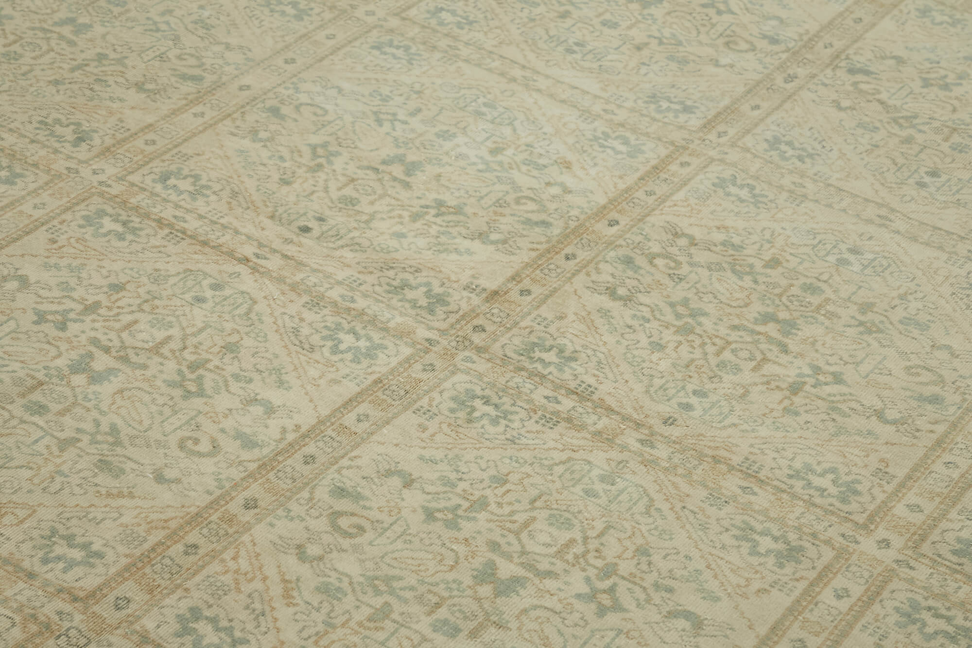 Sand Persian — 2.64 x 3.90