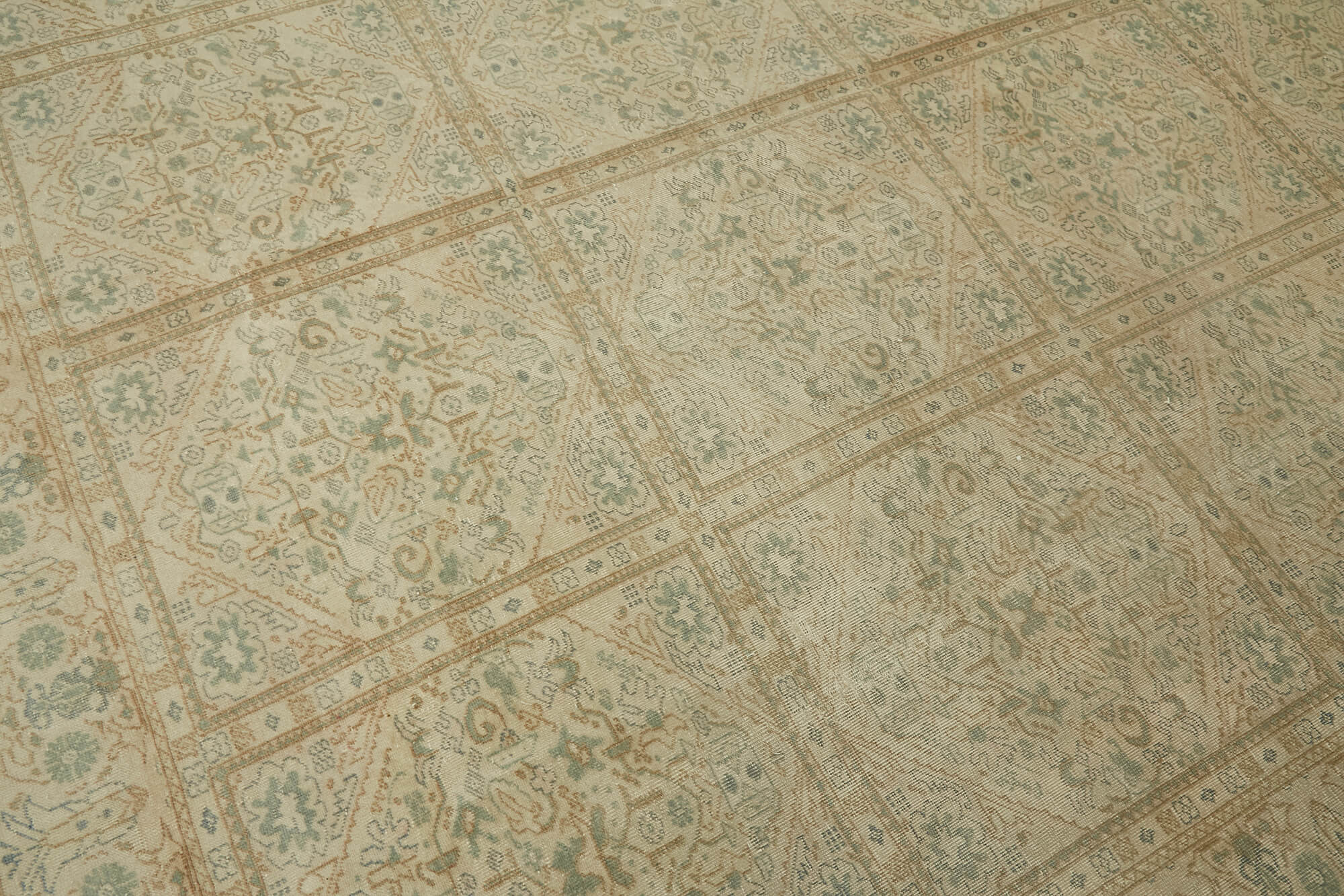 Sand Persian — 2.64 x 3.90