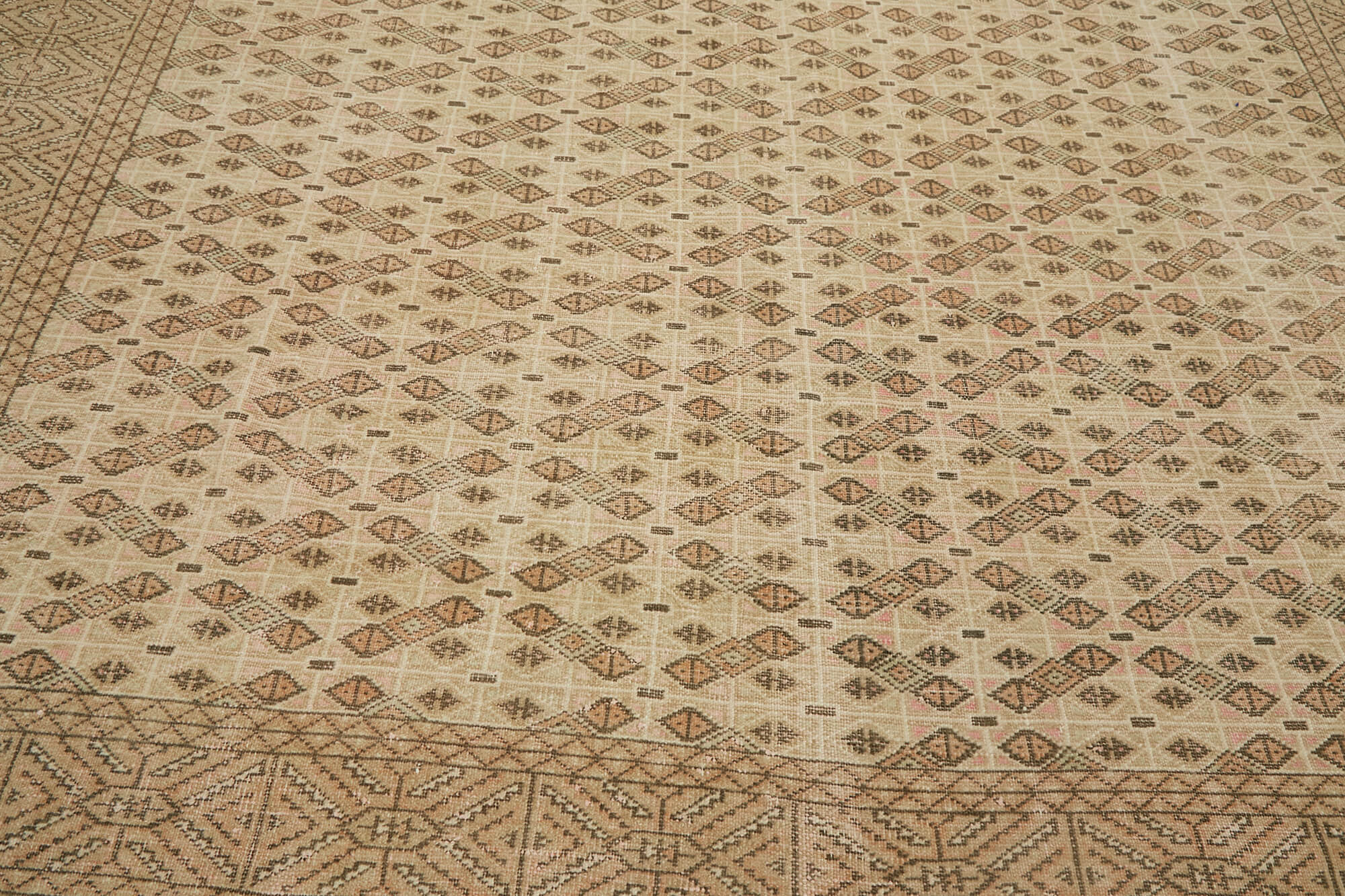 Persian Handmade — 2.72 x 3.40