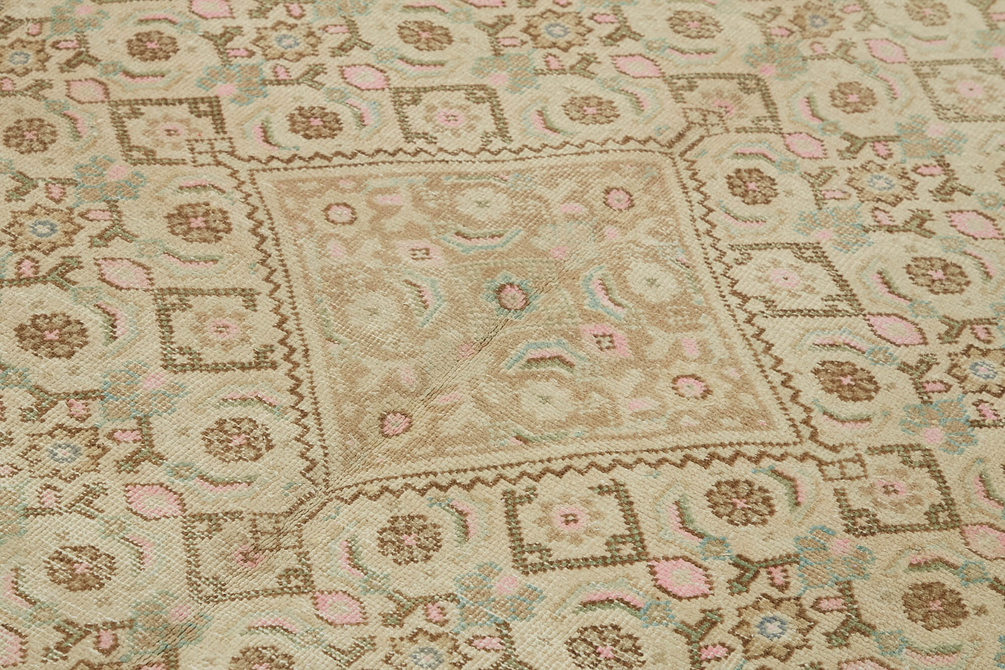 Wheat Persian — 1.87 x 2.91