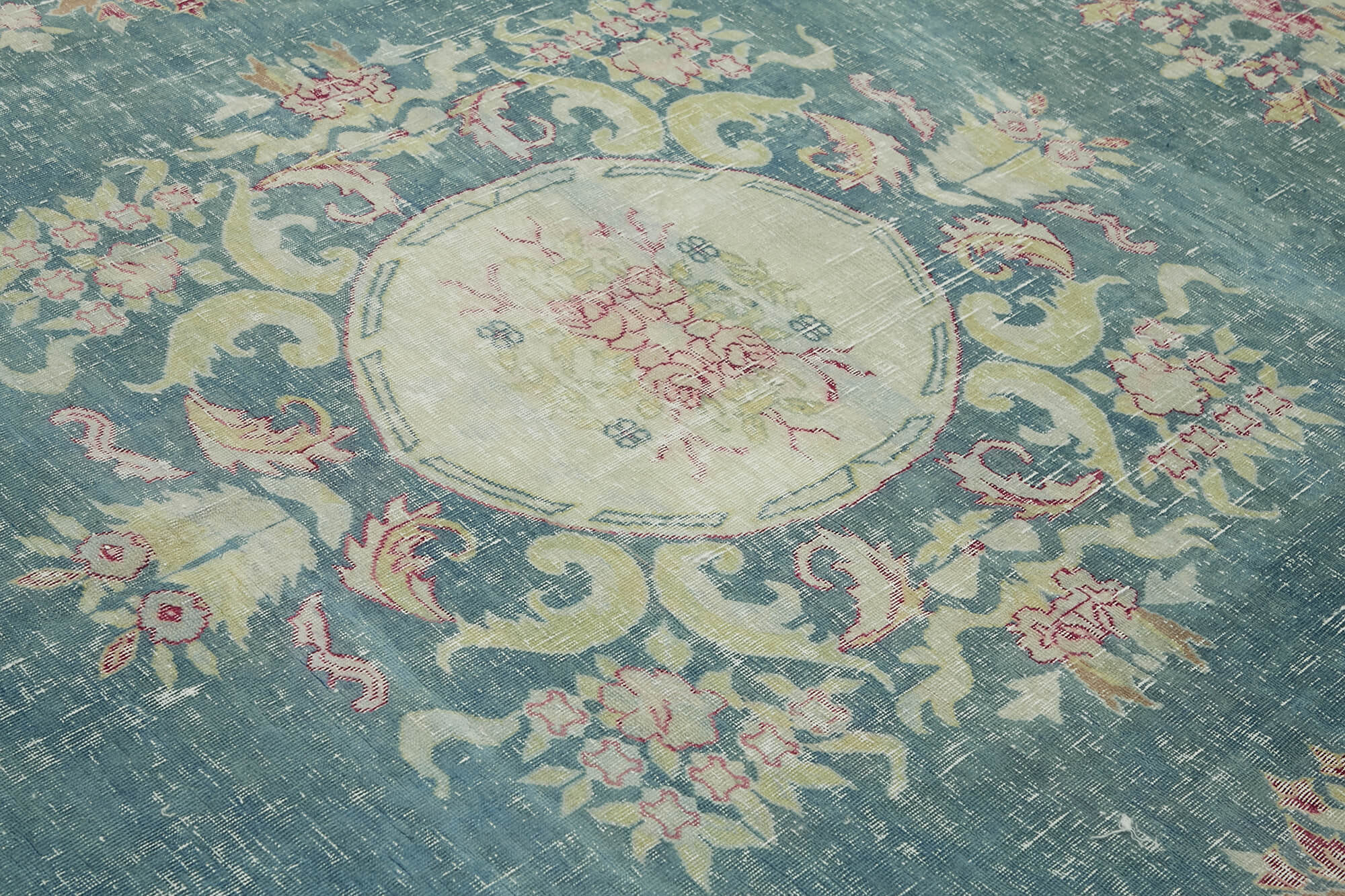 Pearl Persian — 2.78 x 3.02