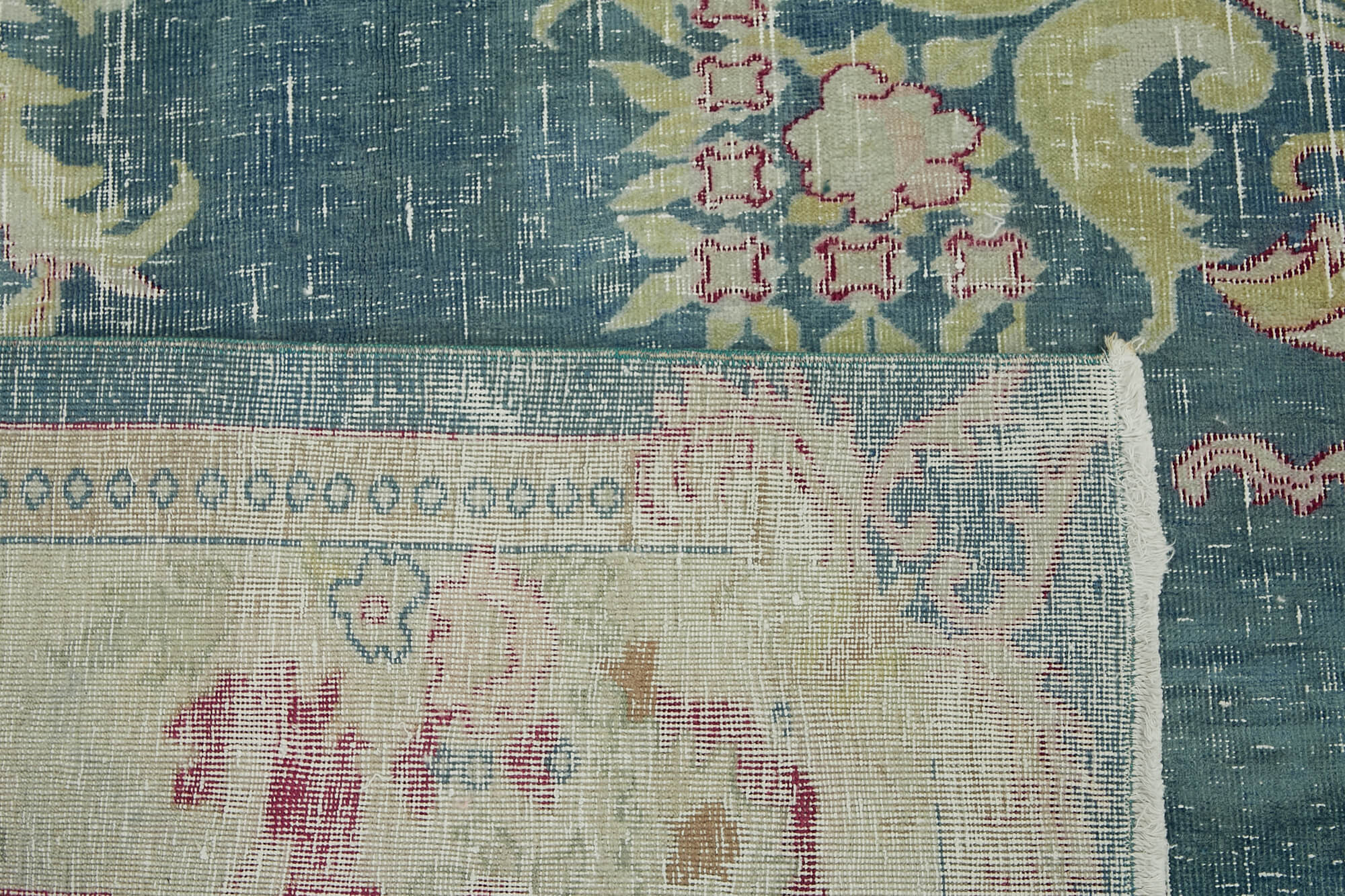 Pearl Persian — 2.78 x 3.02