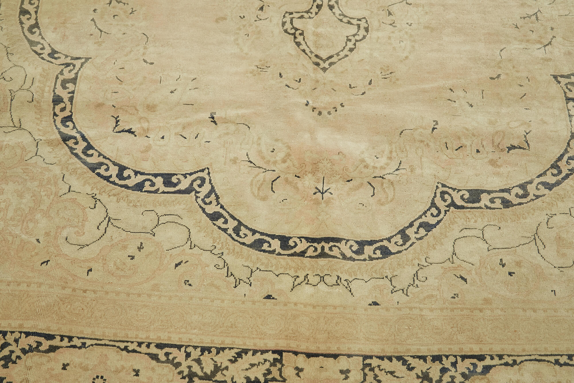 Alabaster Persian — 2.42 x 3.27