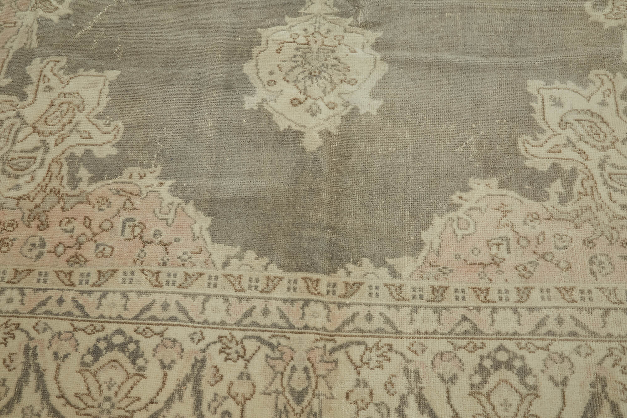 Wheat Persian — 2.58 x 4.03