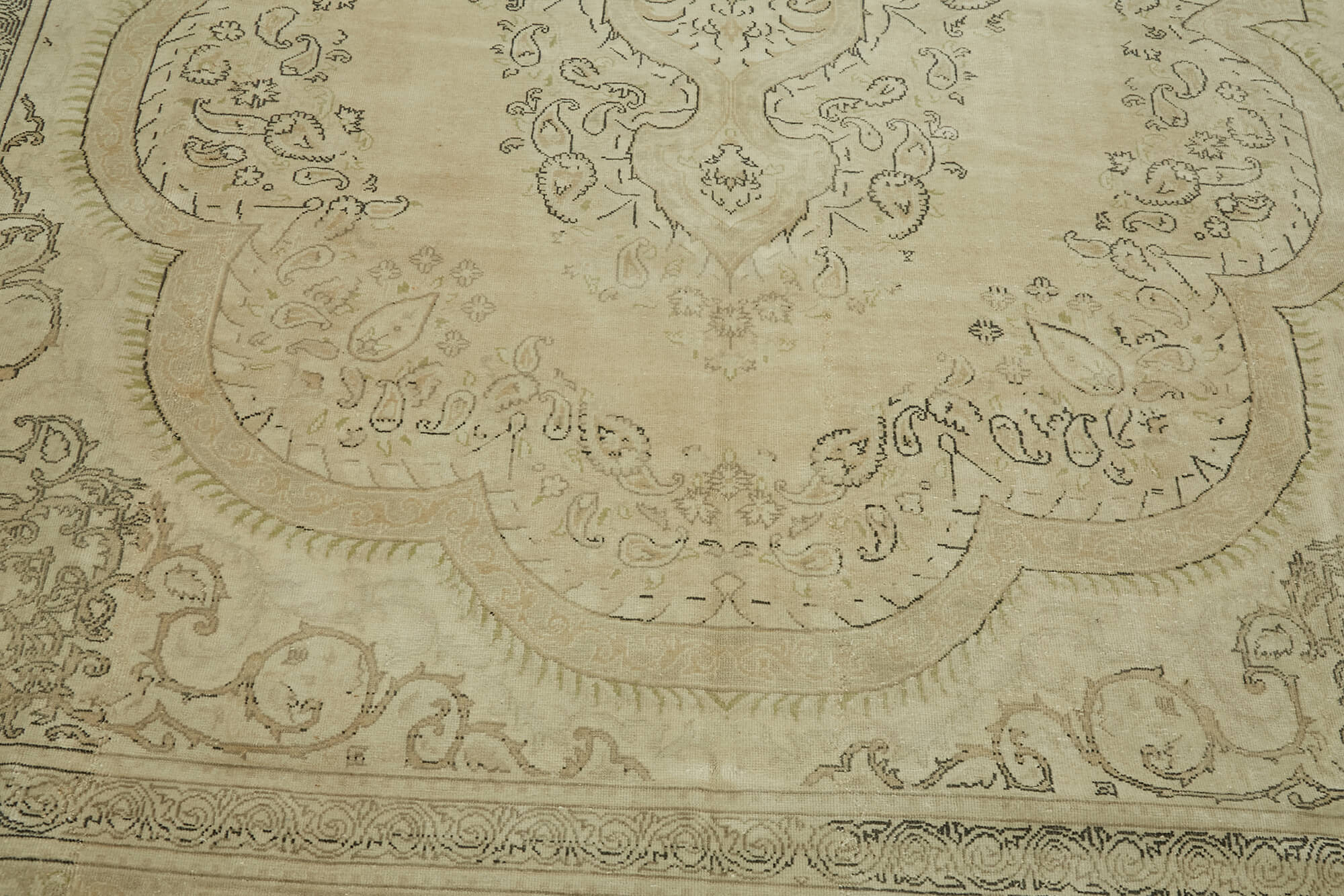 Alabaster Persian — 2.43 x 3.39