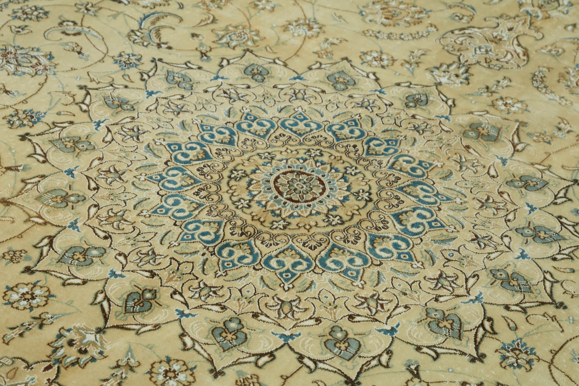 Bisque Persian — 2.42 x 3.42