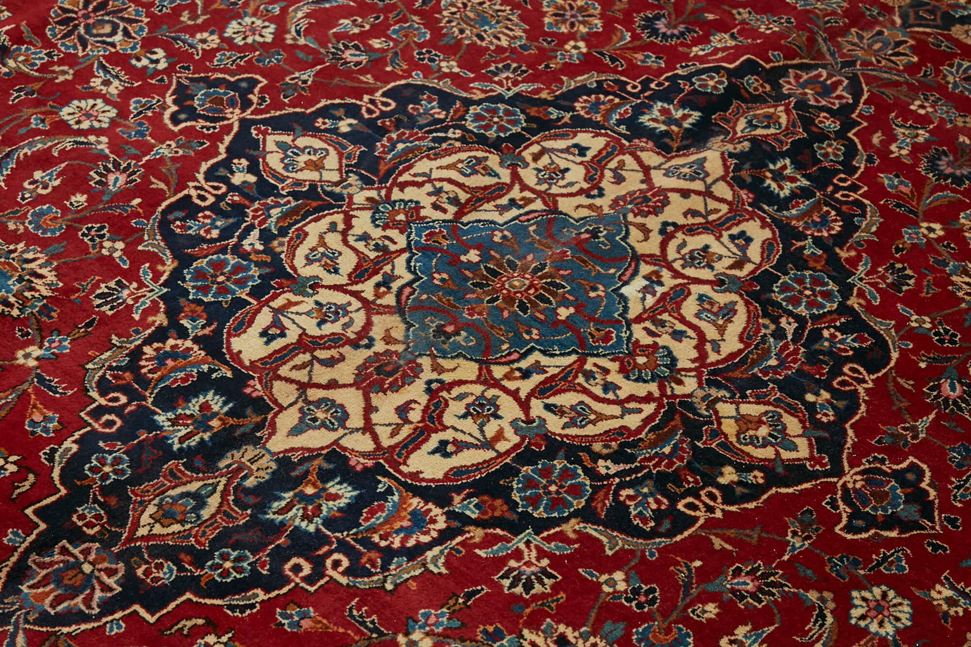Wheat Persian — 3.05 x 3.89
