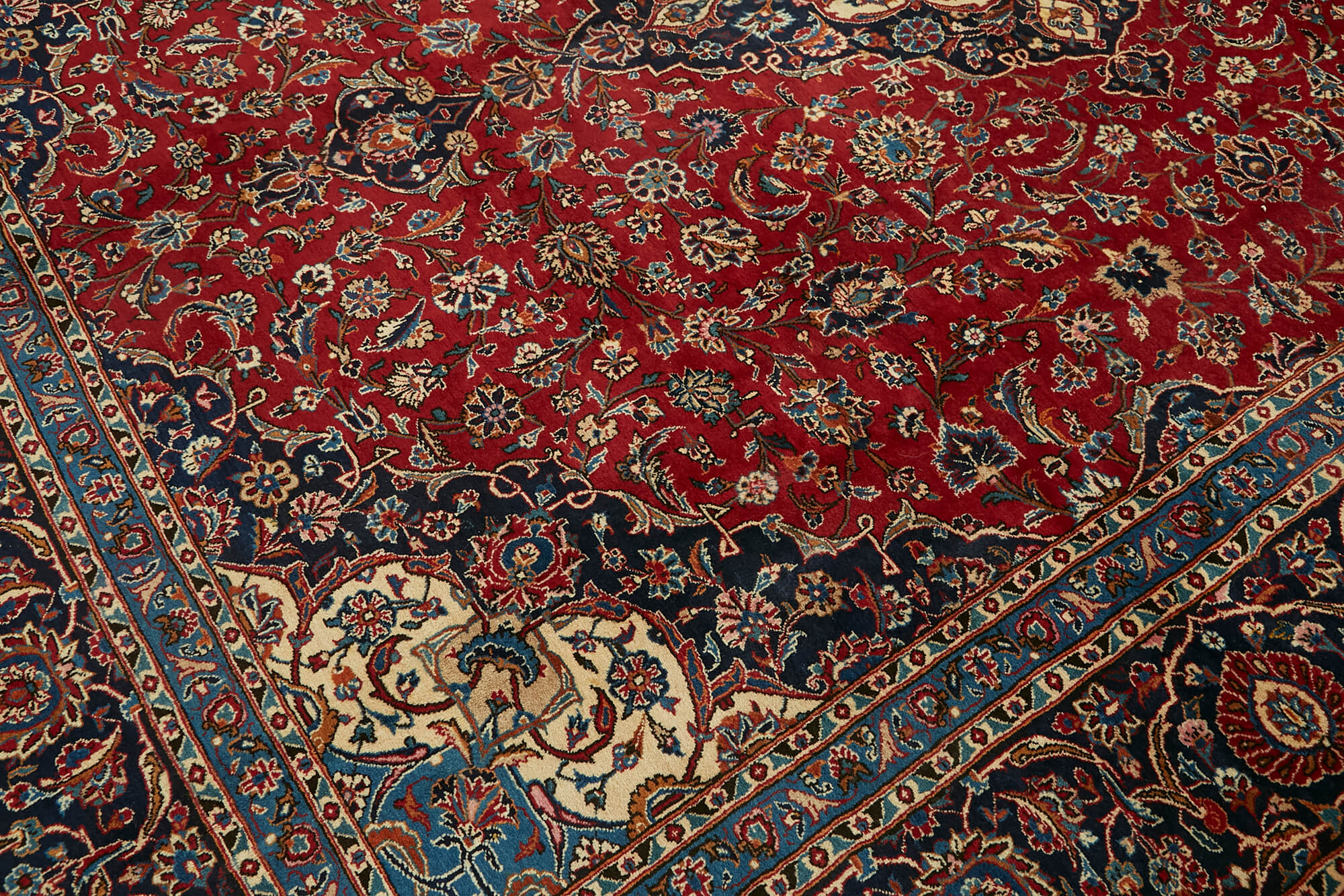 Wheat Persian — 3.05 x 3.89