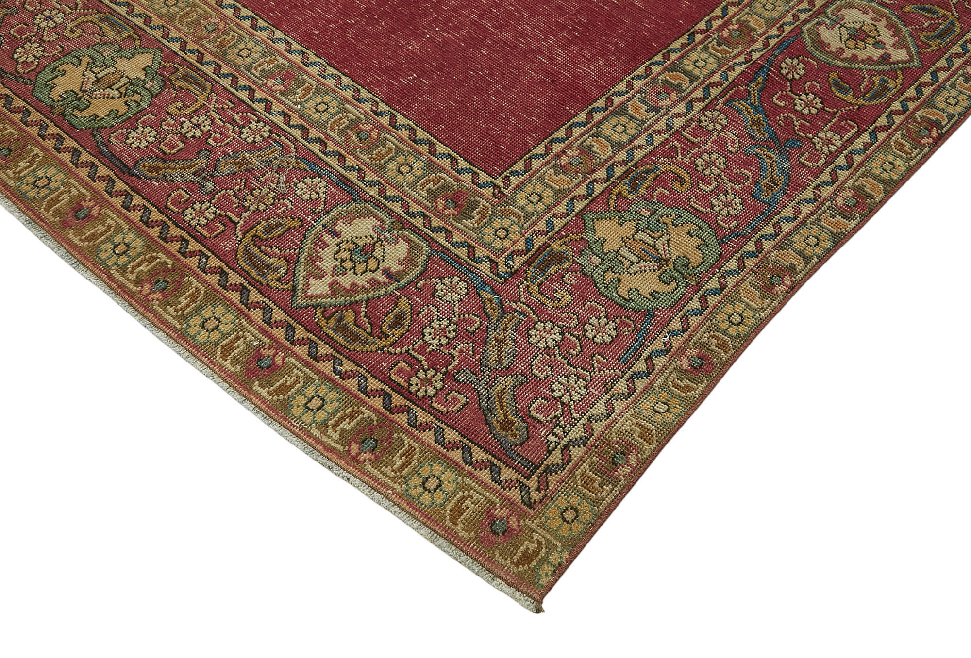 Pearl Persian — 2.87 x 3.82