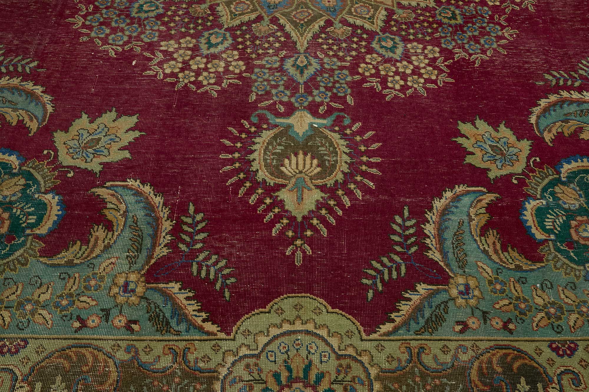 Wheat Persian — 3.01 x 3.88