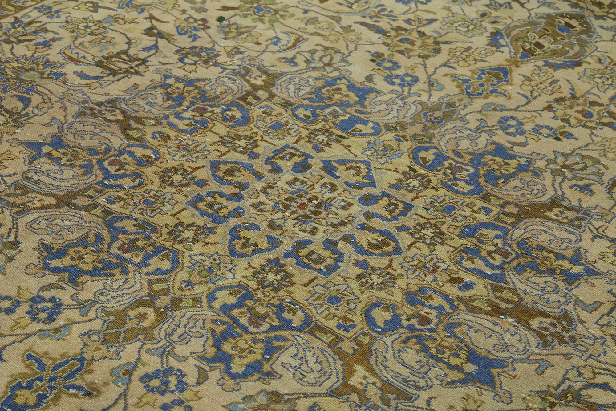 Sand Persian — 2.88 x 4.10