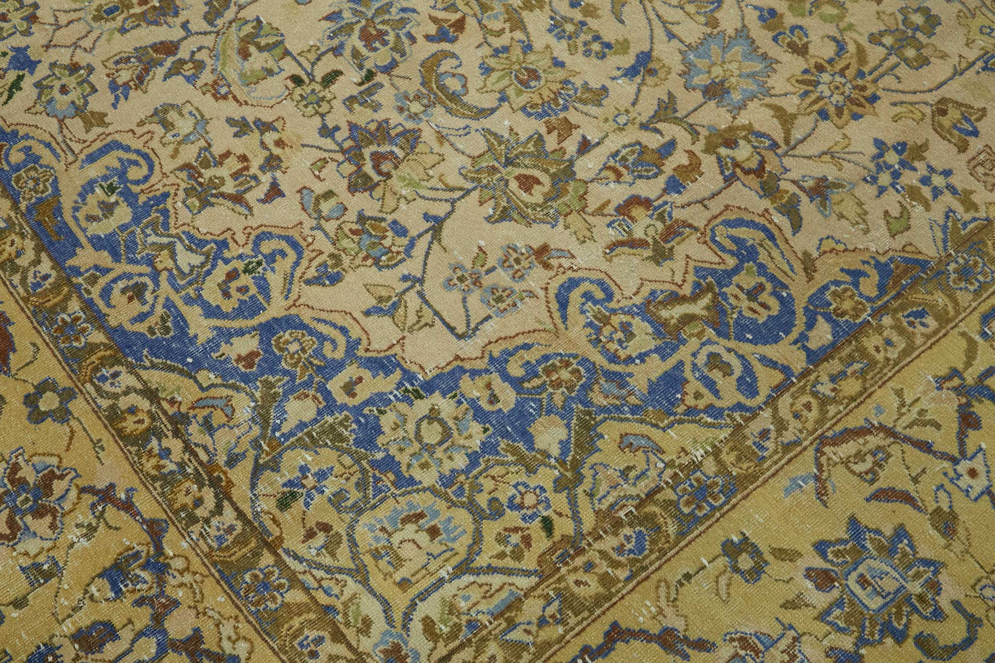 Sand Persian — 2.88 x 4.10