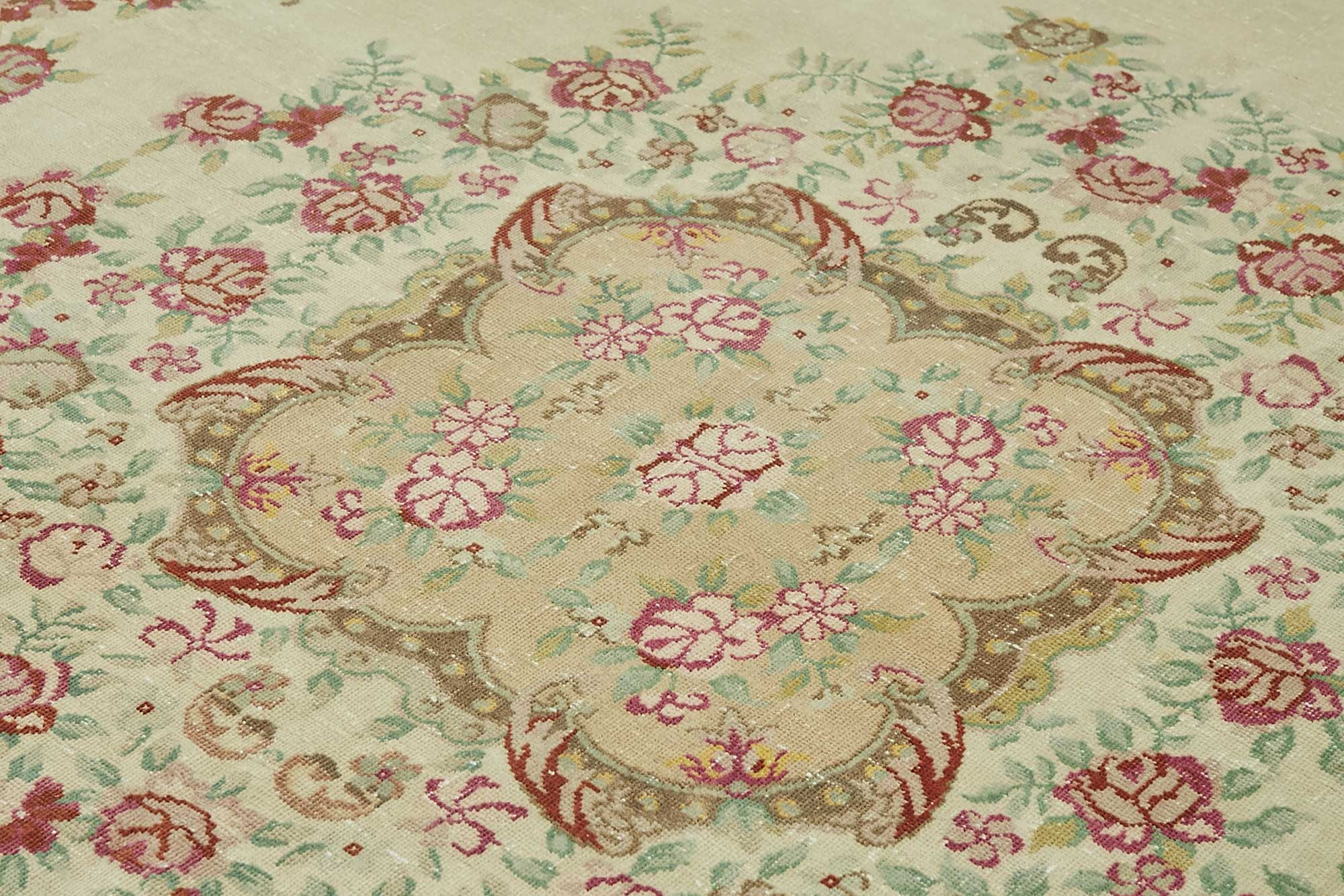 Champagne Persian — 2.86 x 4.00