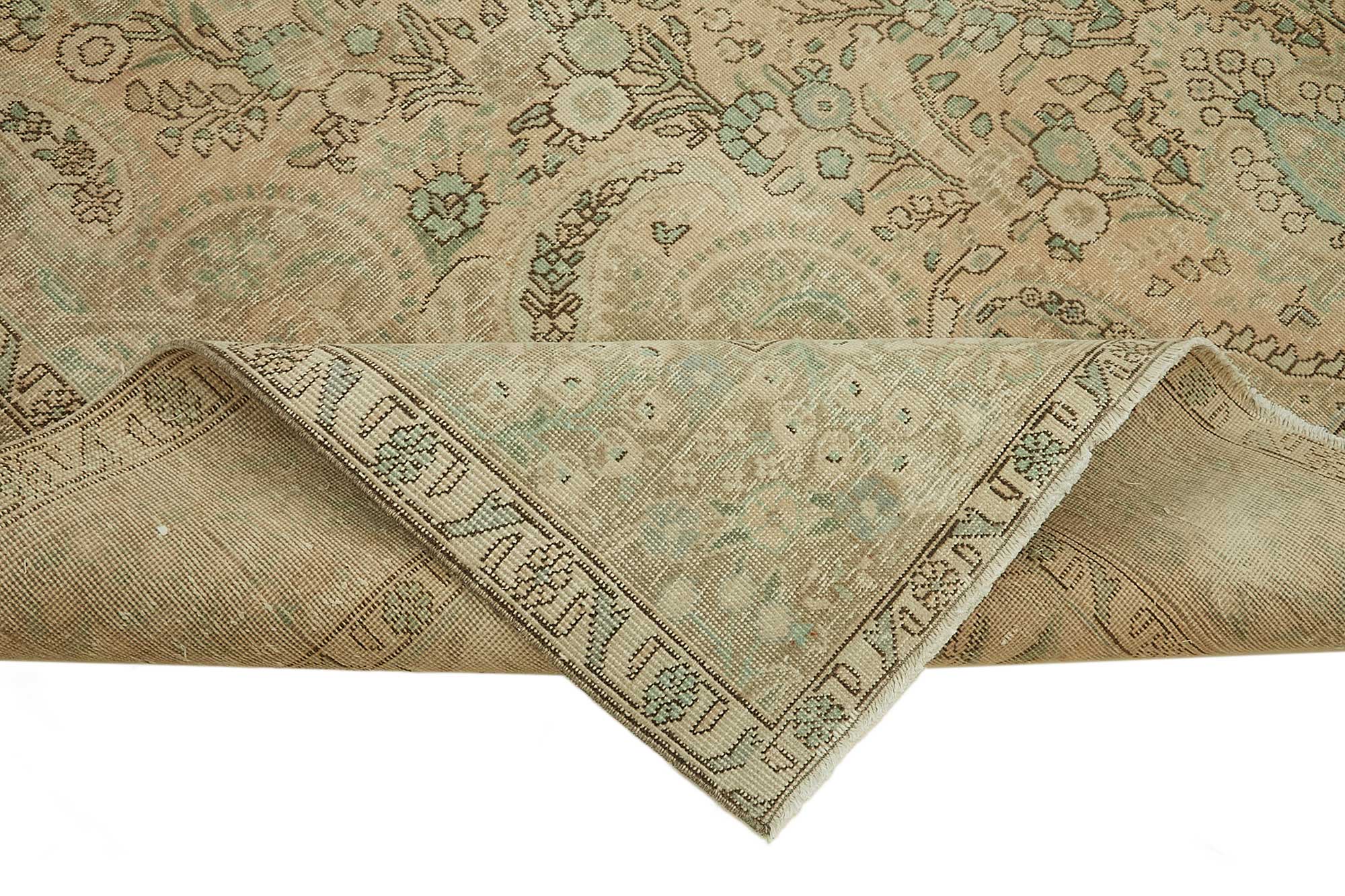 Pearl Persian — 2.90 x 3.88