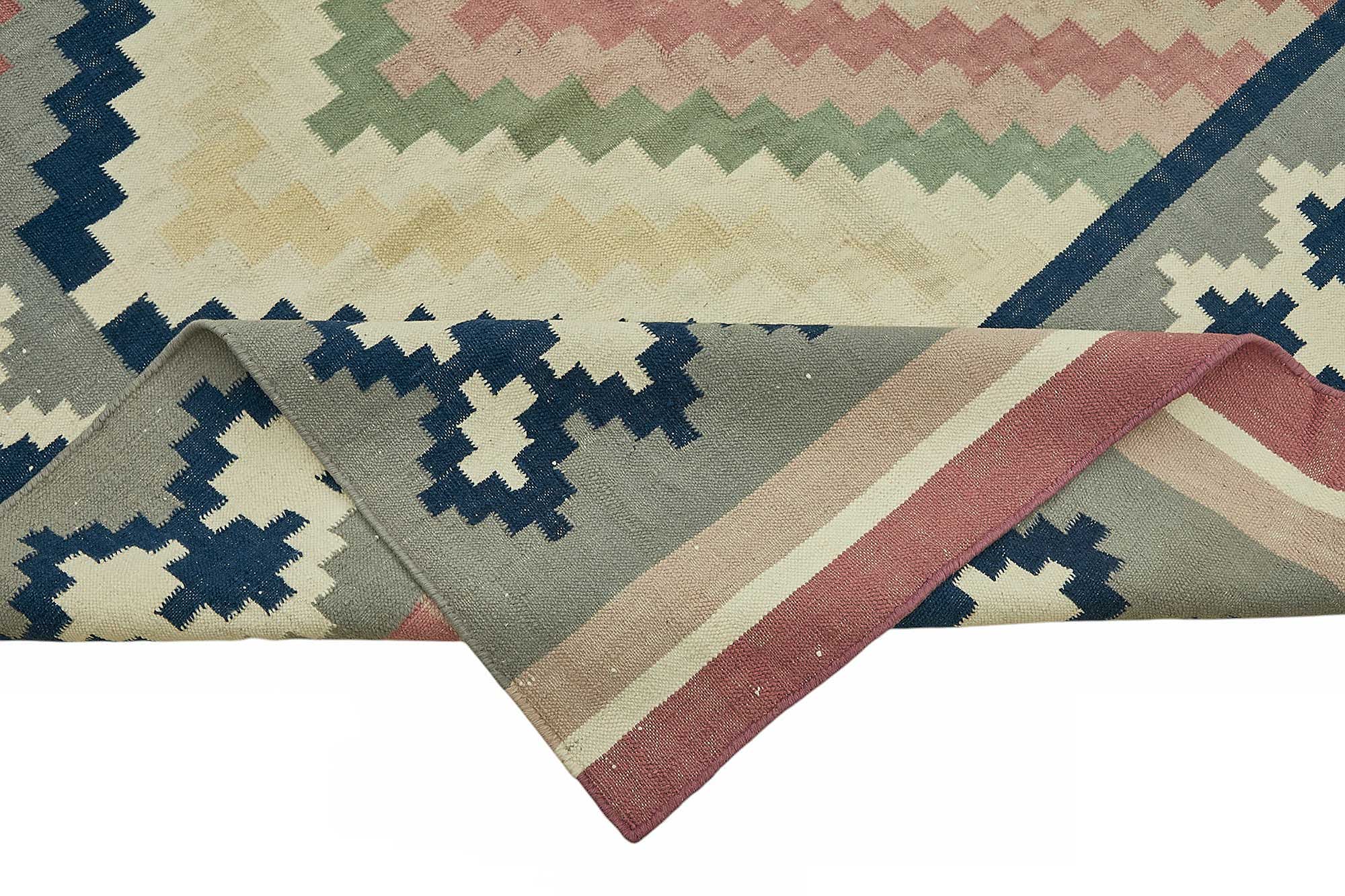 Multicolor Scandinavian — 3.05 x 4.21