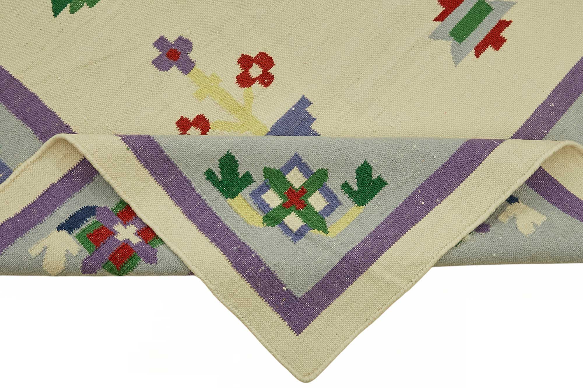 Multicolor Scandinavian — 2.40 x 2.98
