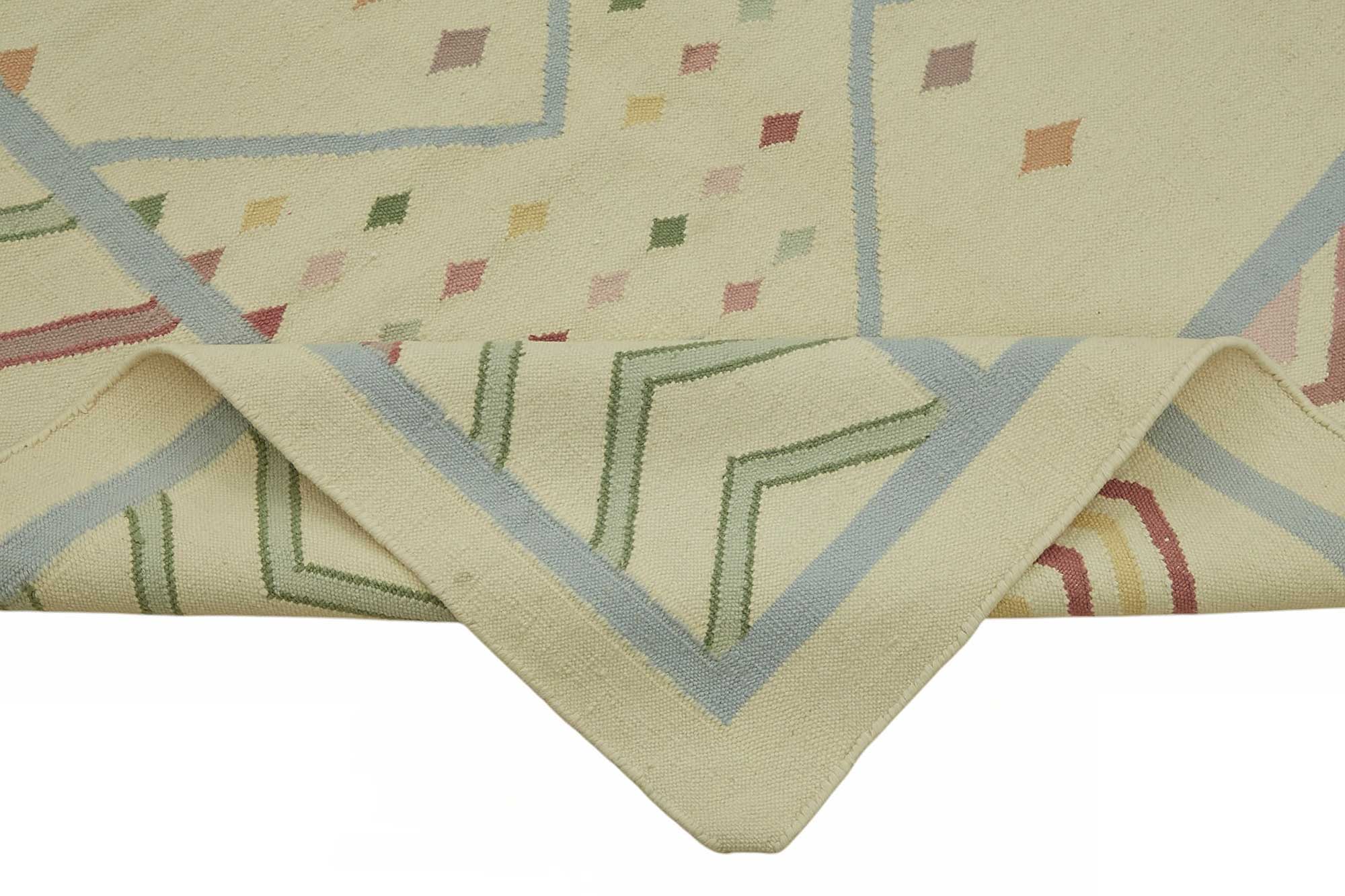 Multicolor Scandinavian — 2.64 x 3.53