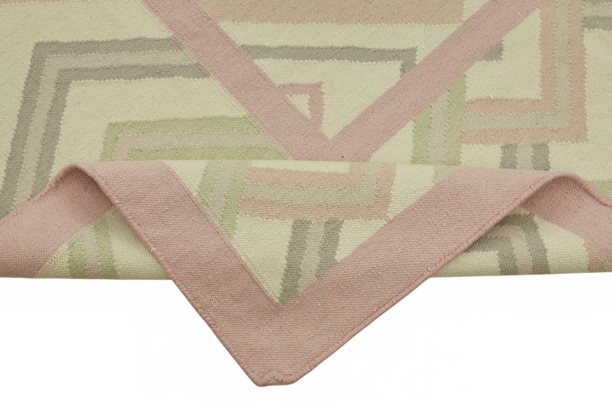 Beige Scandinavian — 3.00 x 4.10