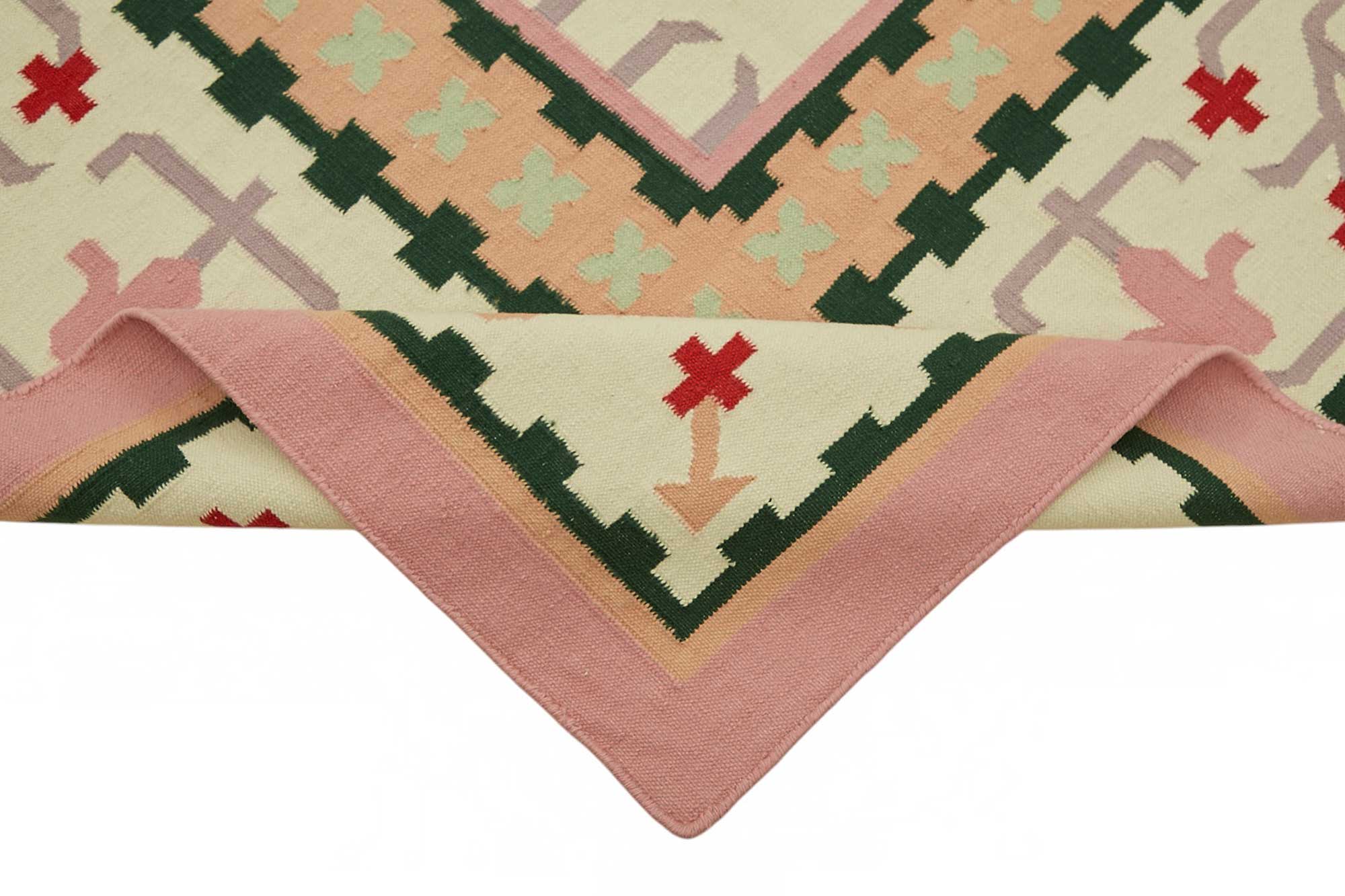 Beige Scandinavian — 3.05 x 4.27