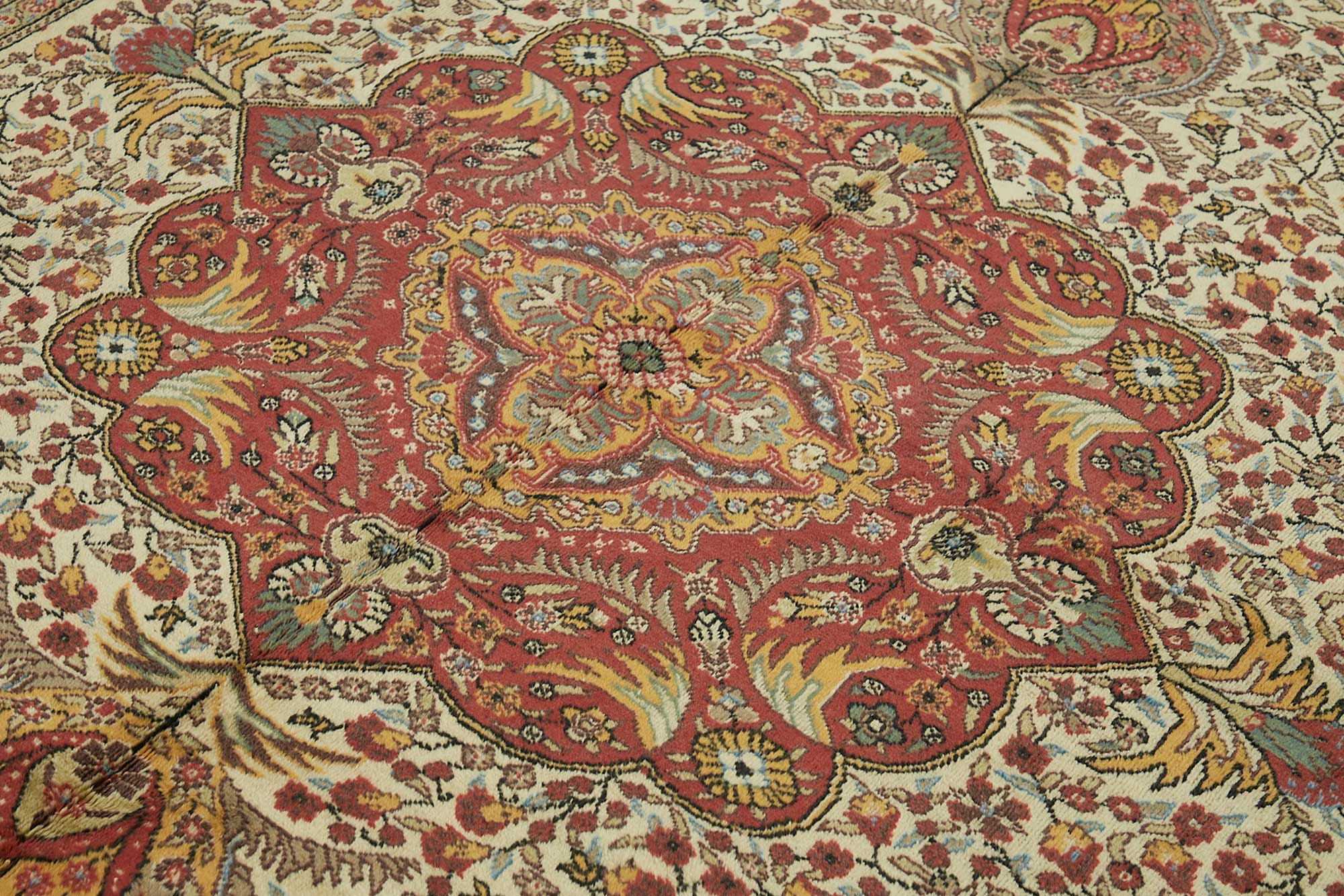 Bisque Kayseri — 2.00 x 2.88