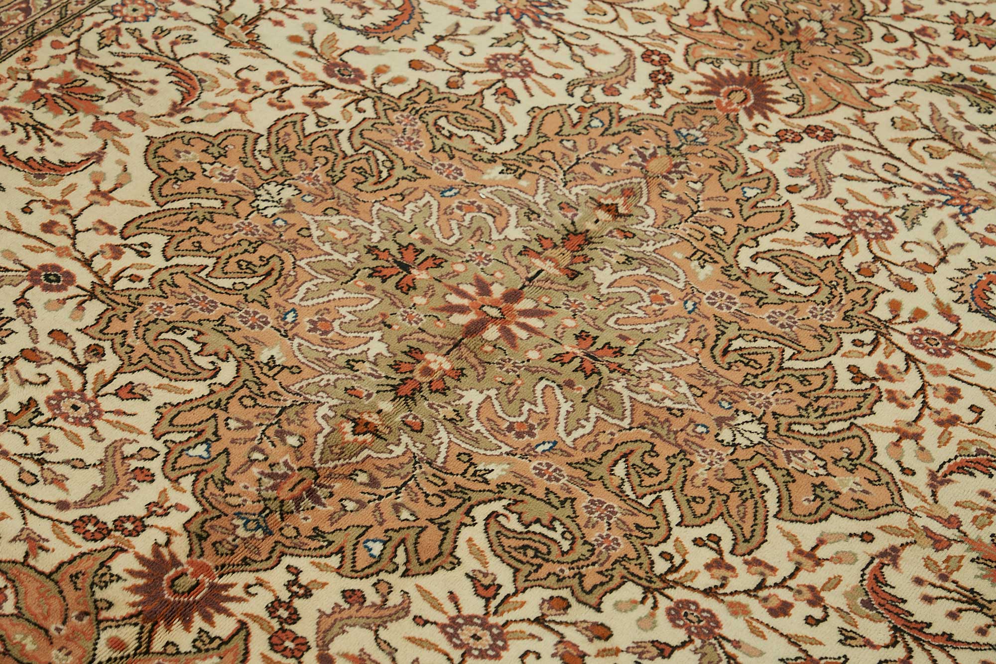 Parchment Kayseri — 2.00 x 2.90