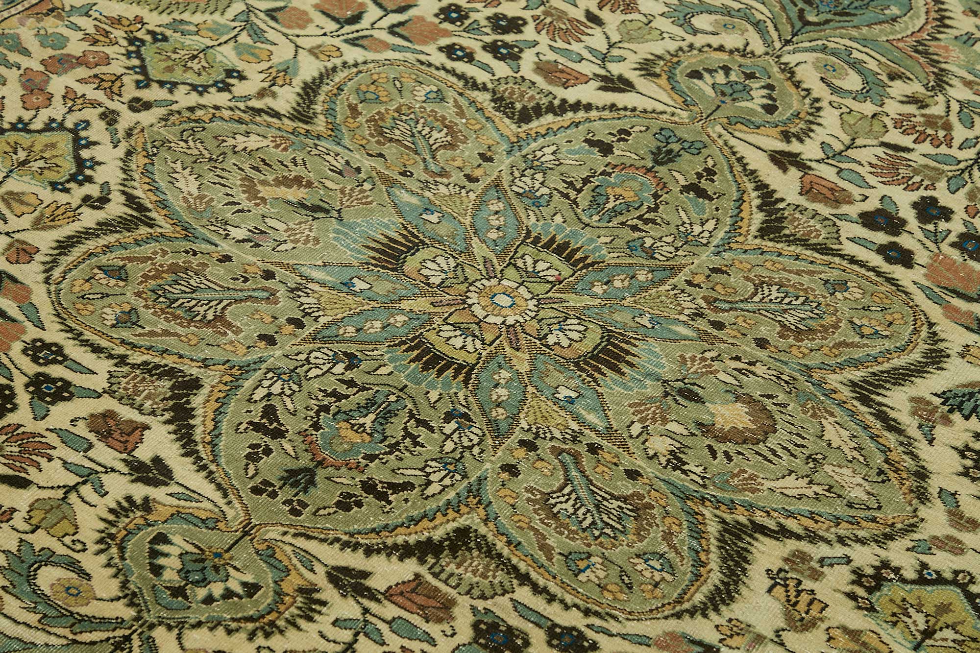 Celadon Kayseri — 2.04 x 2.88