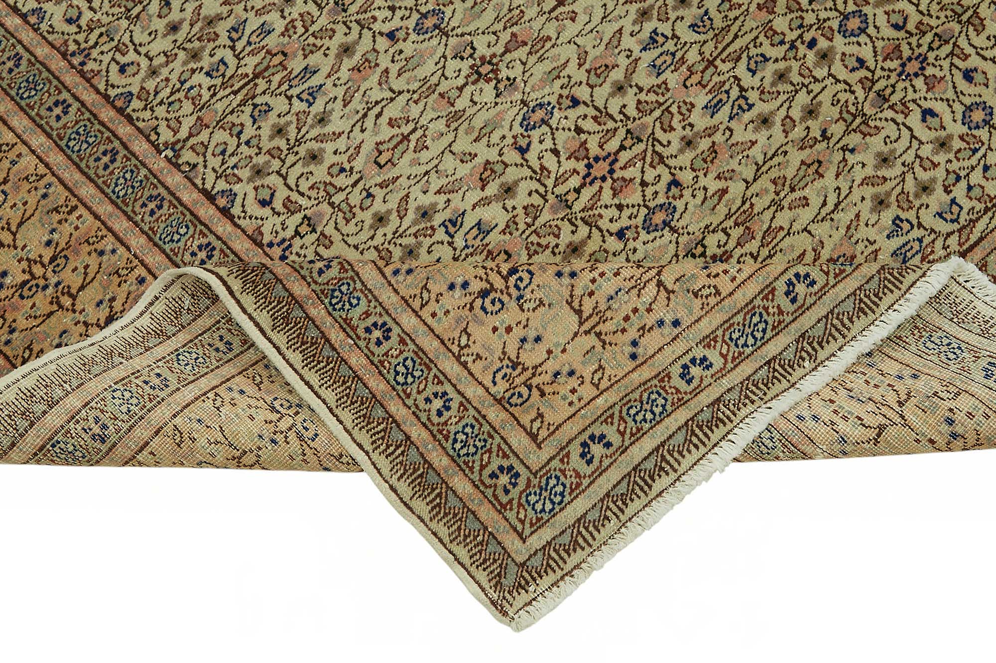 Bisque Kayseri — 1.95 x 2.95