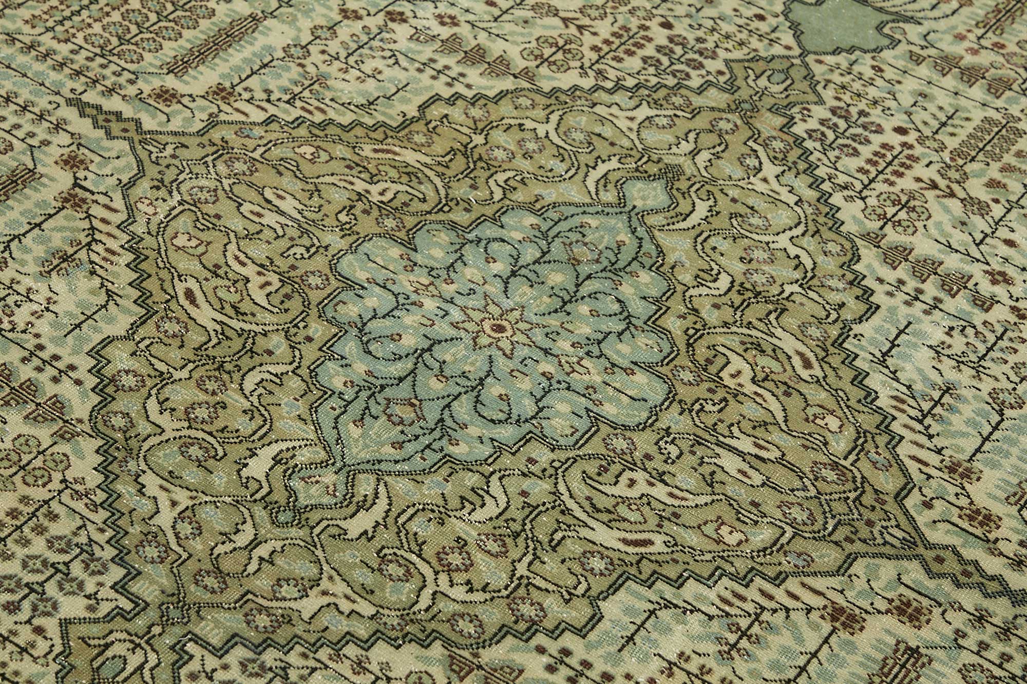 Parchment Kayseri — 1.97 x 2.90