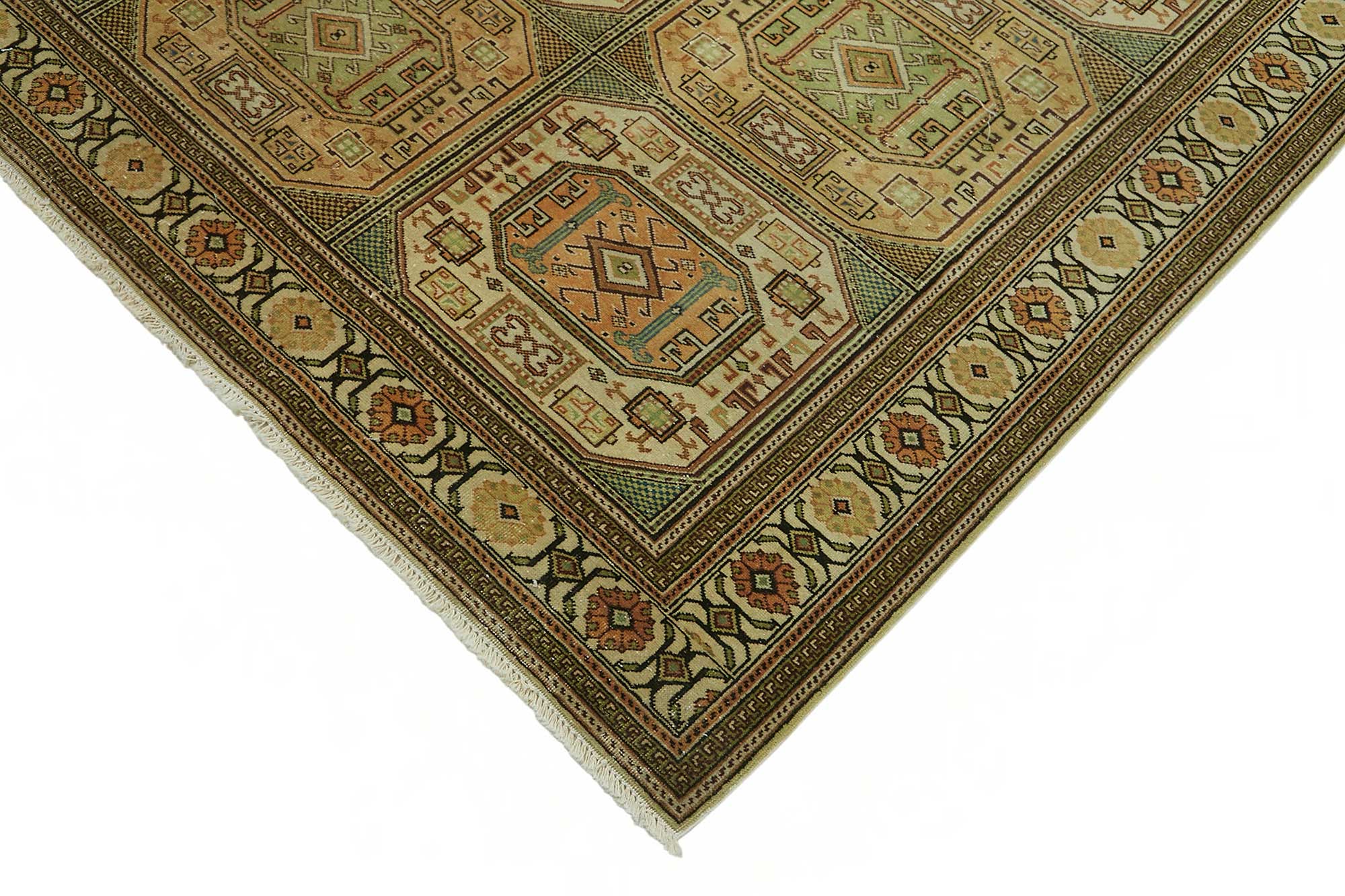 Bisque Kayseri — 1.96 x 2.92