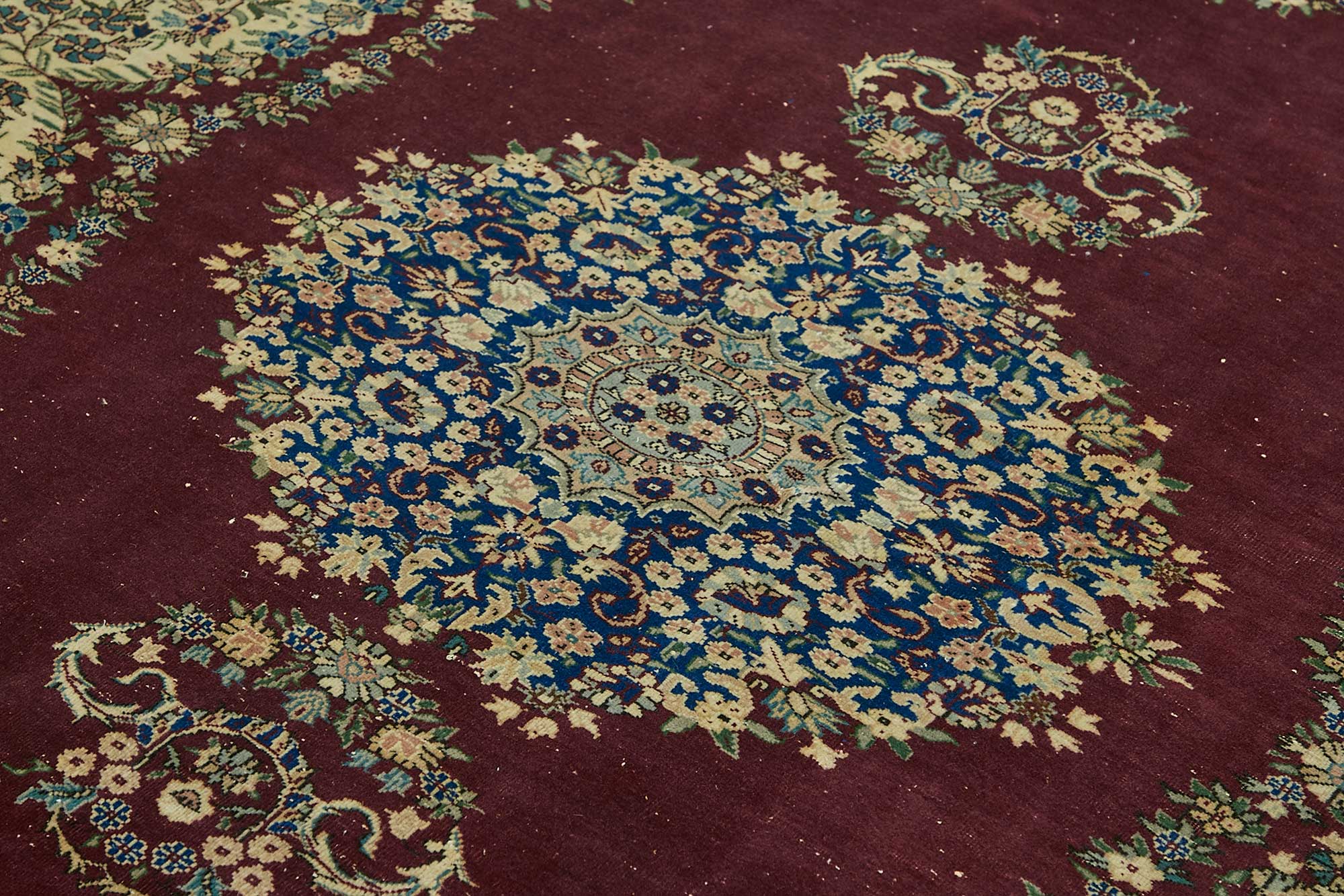 Garnet Kayseri — 2.05 x 2.81