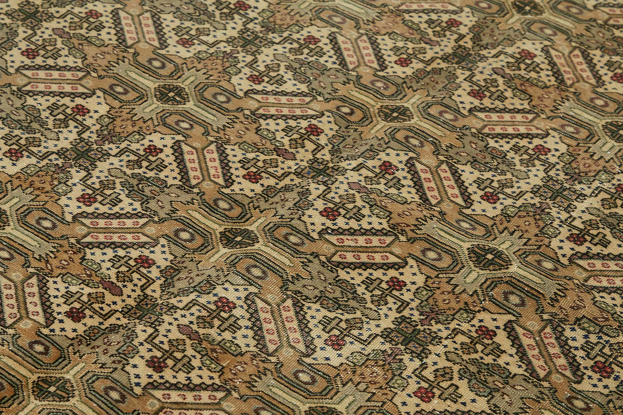 Bisque Kayseri — 1.94 x 2.90