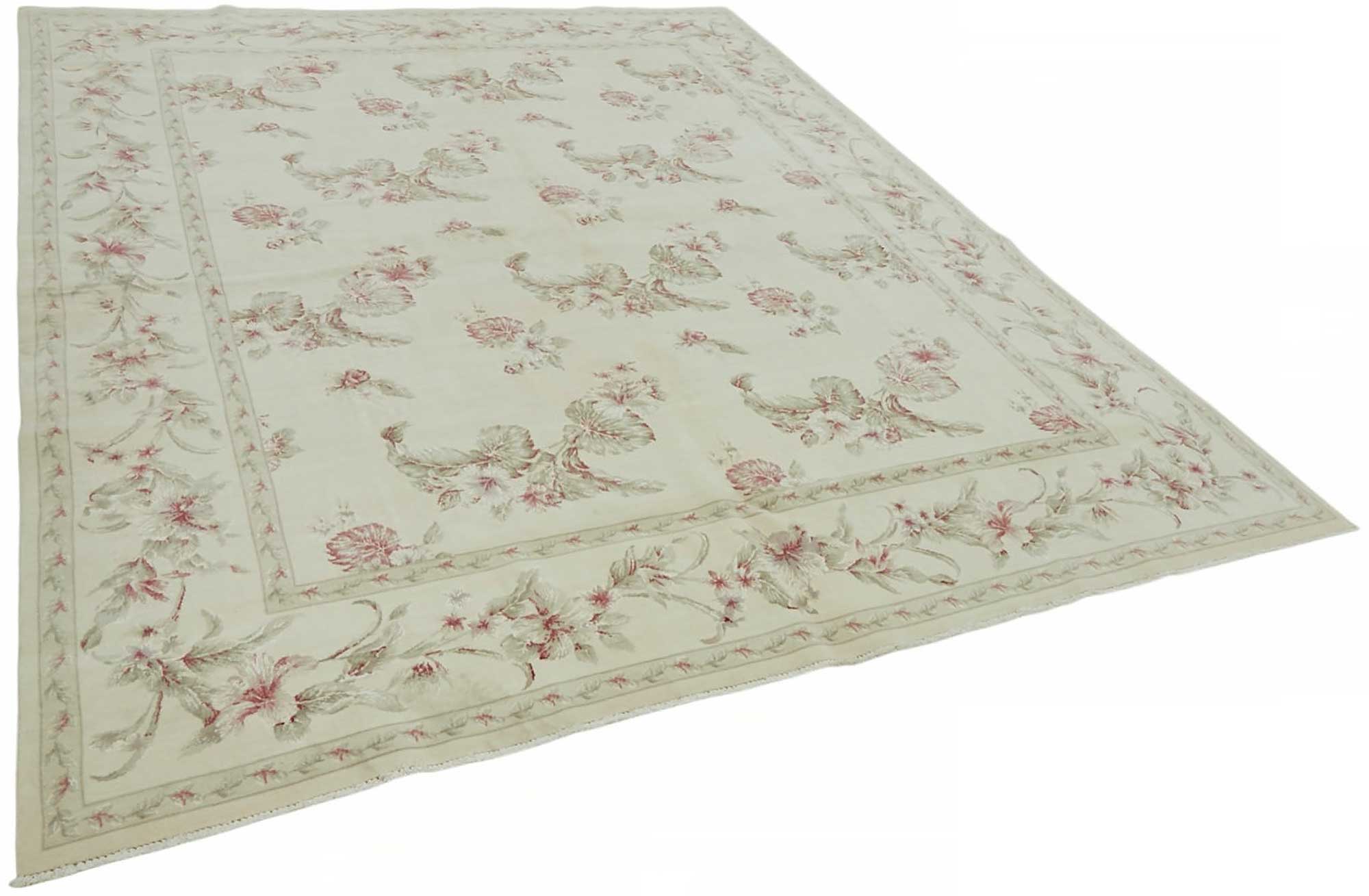 Linen Persian — 2.37 x 3.01