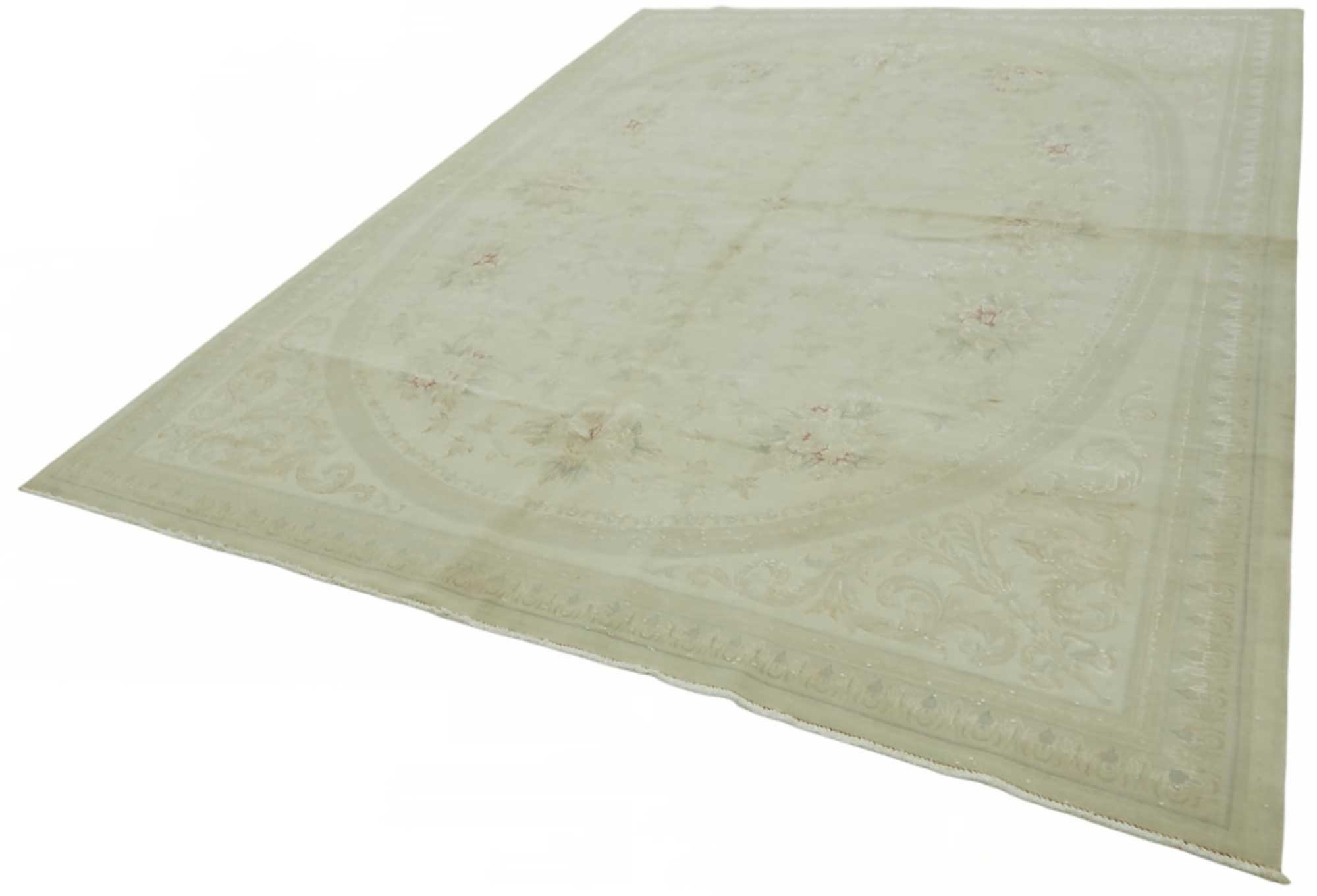 Bisque Persian — 2.58 x 3.41