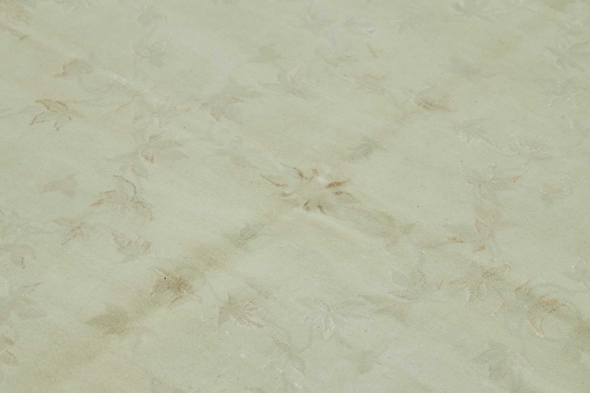 Bisque Persian — 2.58 x 3.41