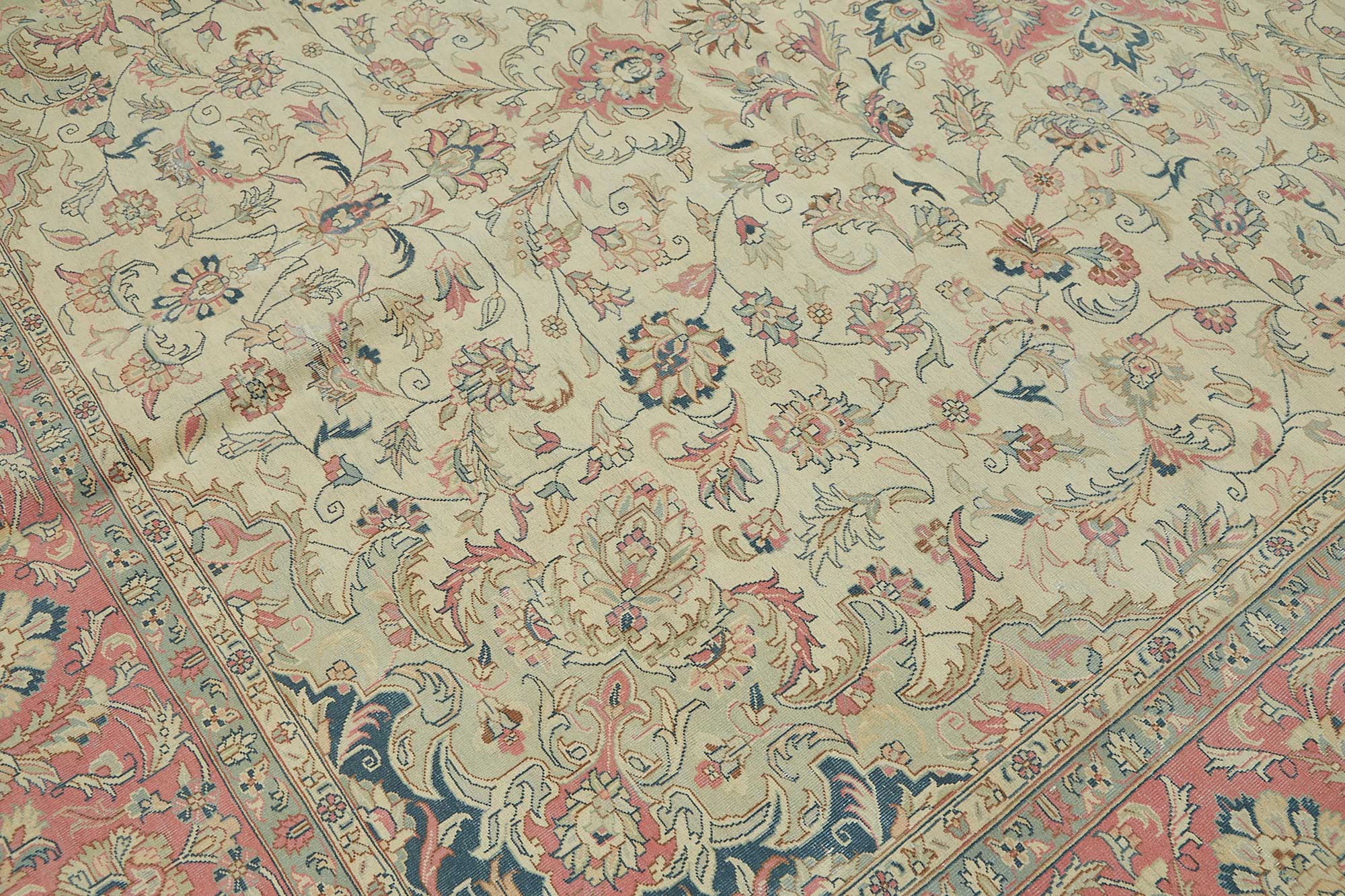Parchment Persian — 3.01 x 4.20