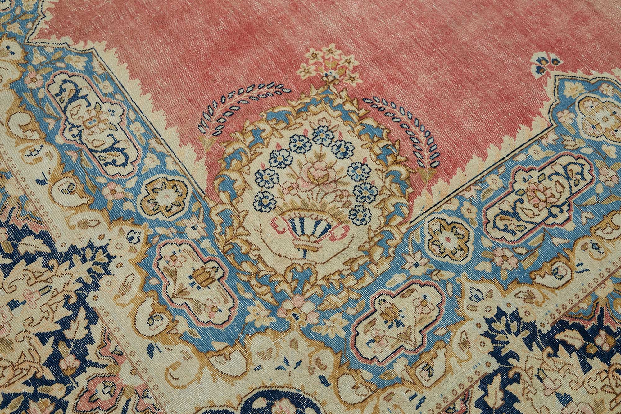 Pearl Persian — 2.92 x 3.98