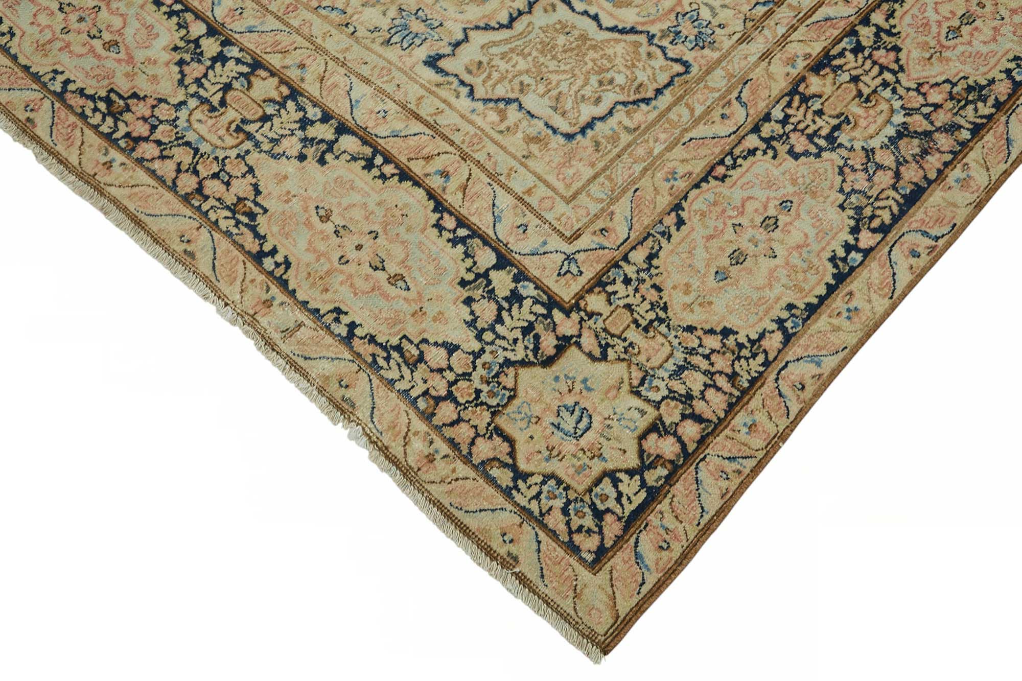 Ivory Persian — 2.76 x 3.48