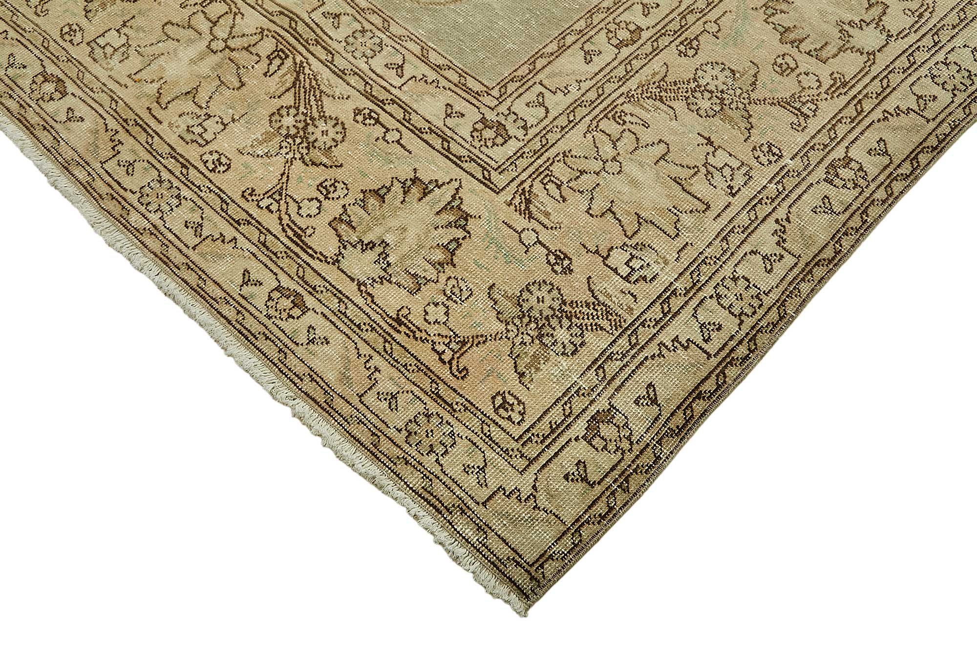 Alabaster Persian — 2.96 x 3.78