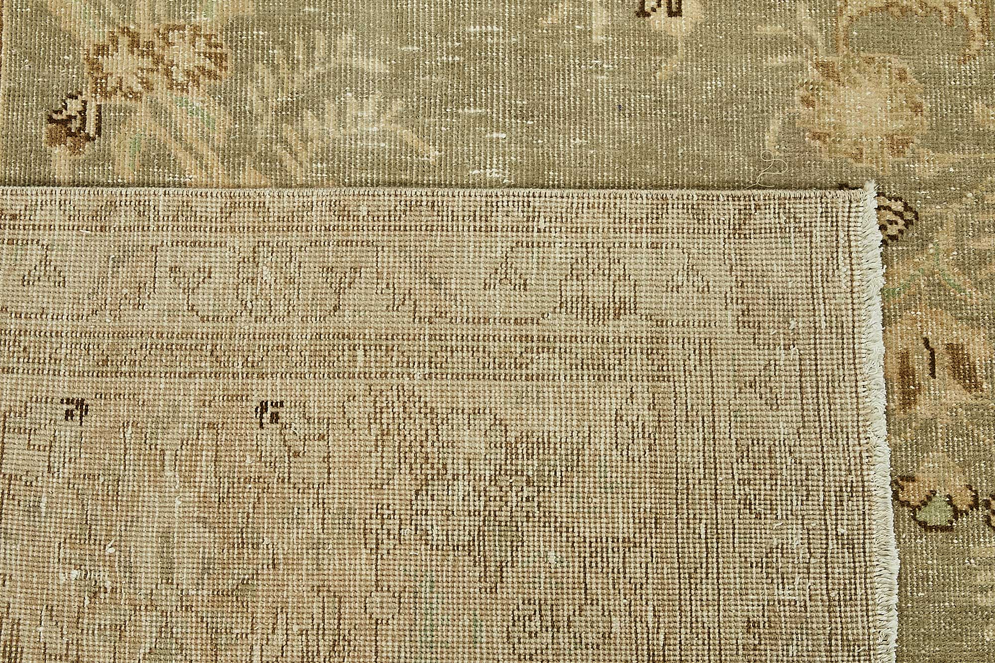Alabaster Persian — 2.96 x 3.78
