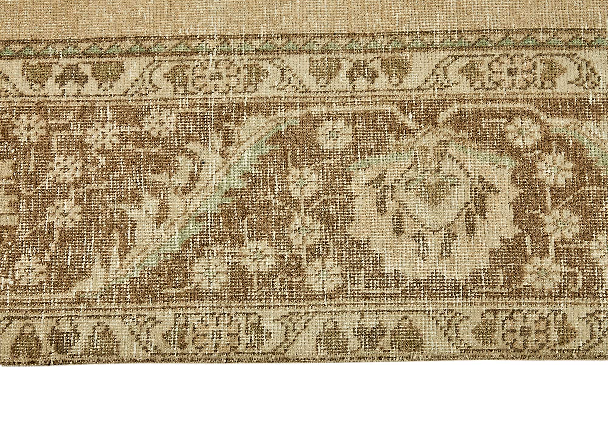 Ivory Persian — 2.83 x 3.85