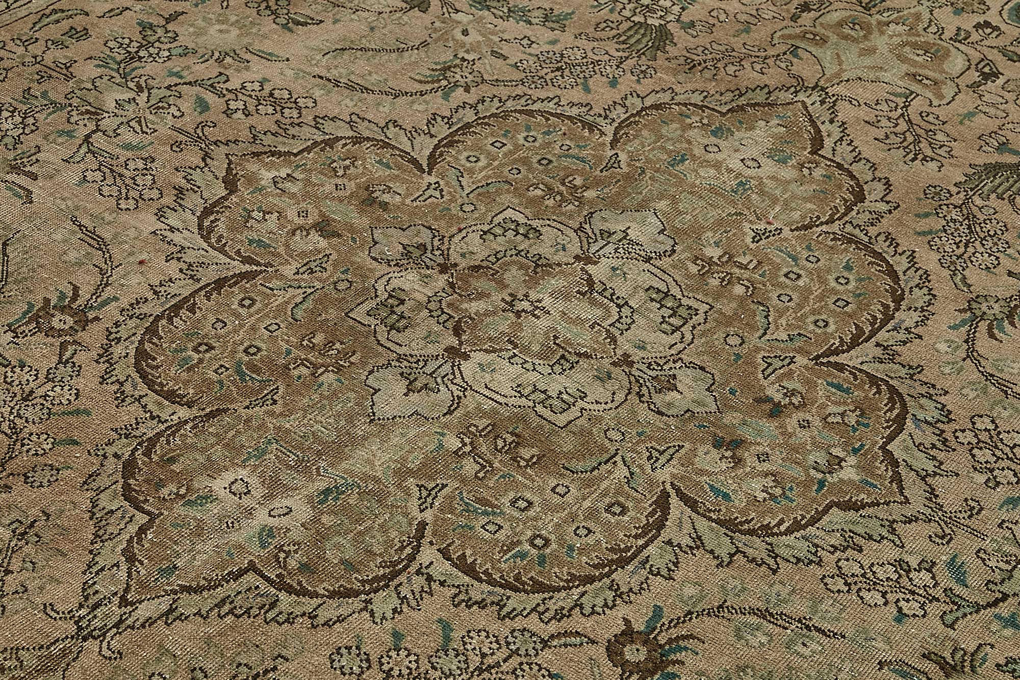 Umber Persian — 2.53 x 3.53