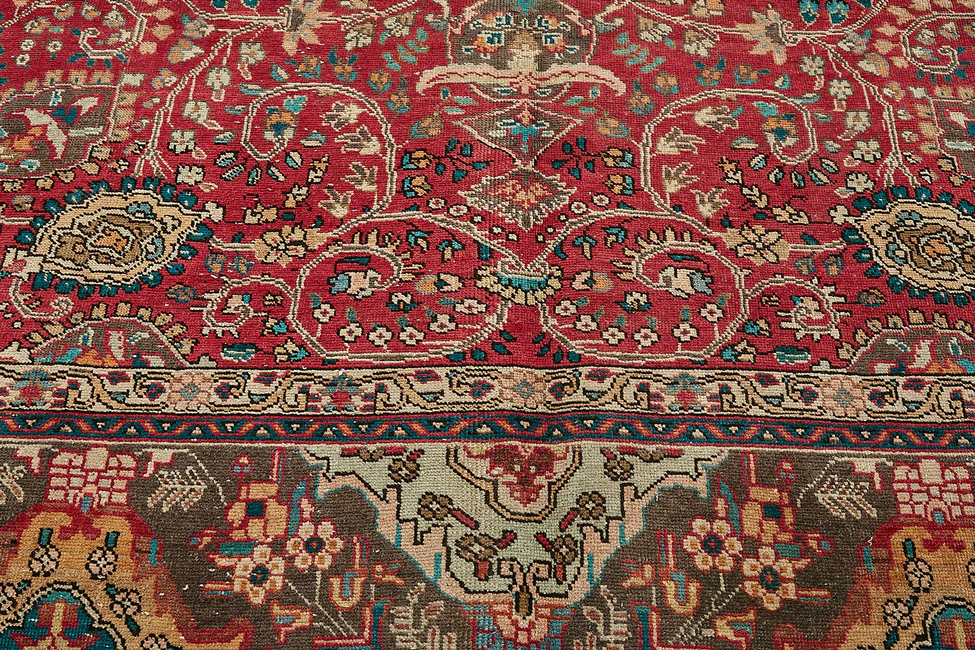 Alabaster Persian — 2.78 x 3.84