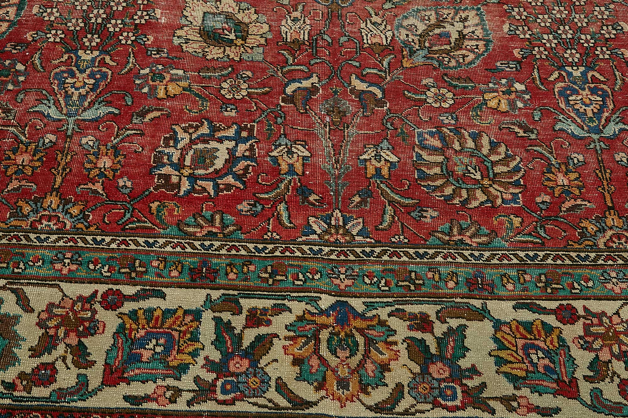Carmine Persian — 2.80 x 3.86
