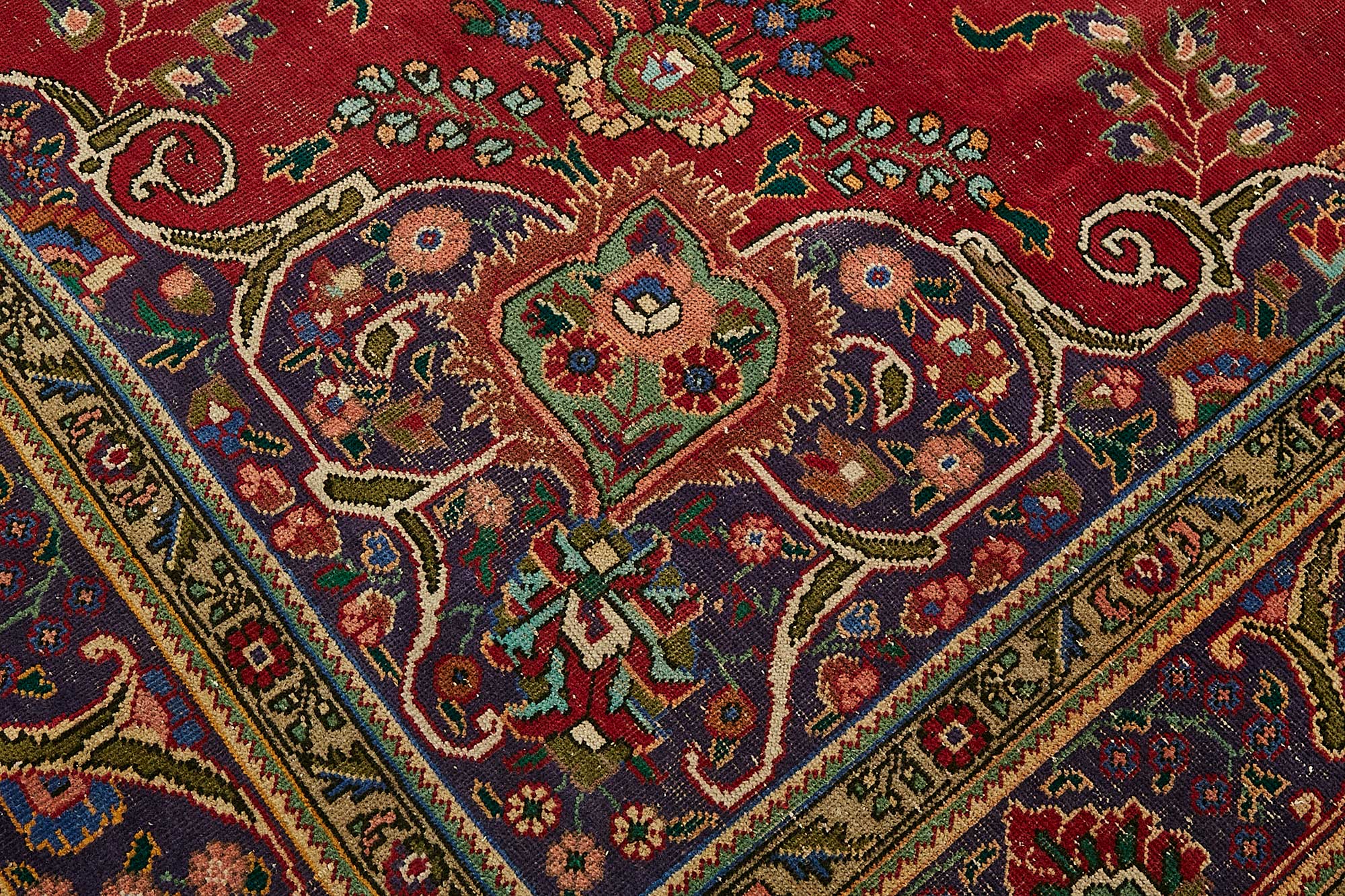 Claret Persian — 2.91 x 3.87