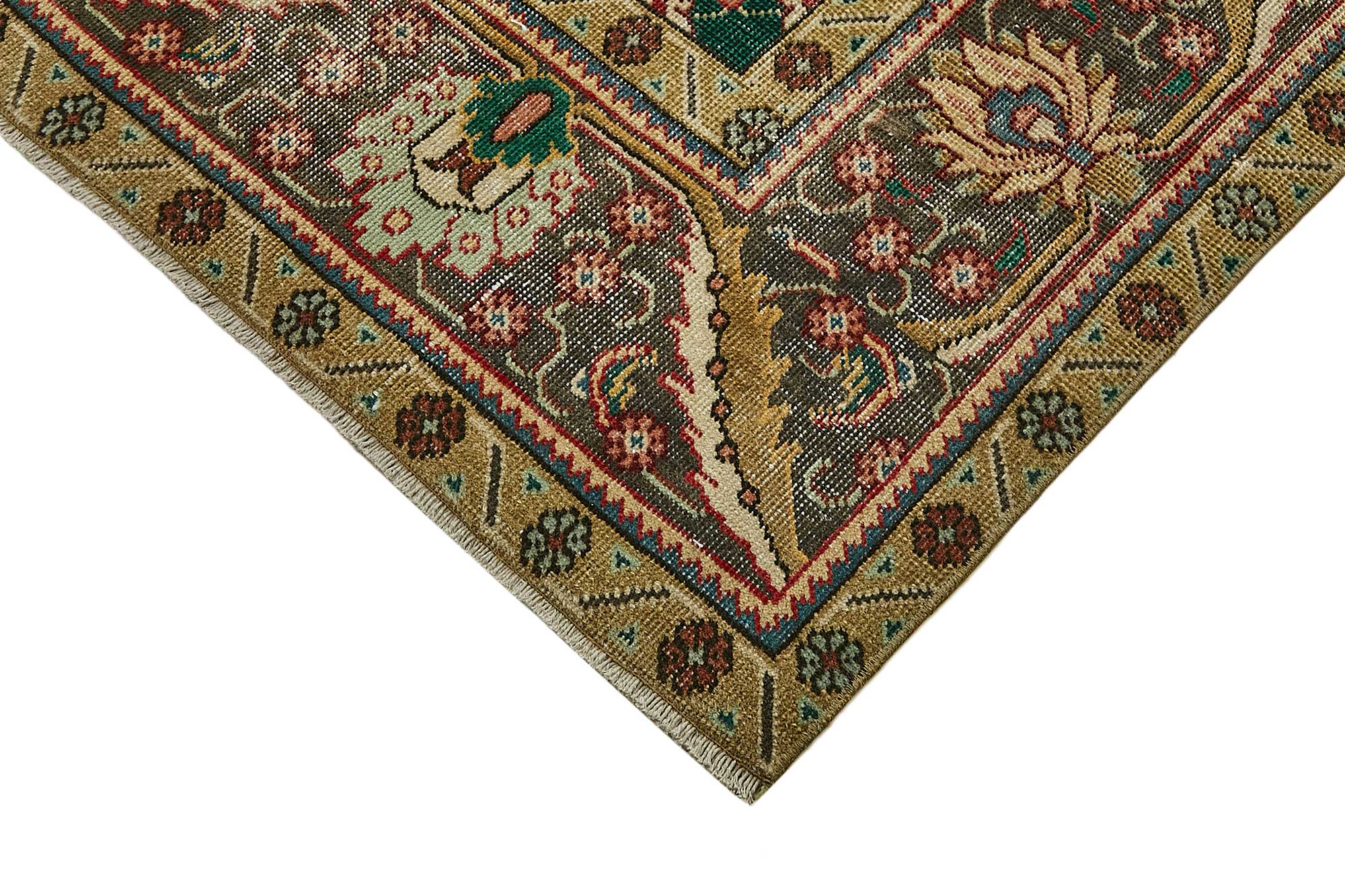 Ivory Persian — 2.88 x 3.96