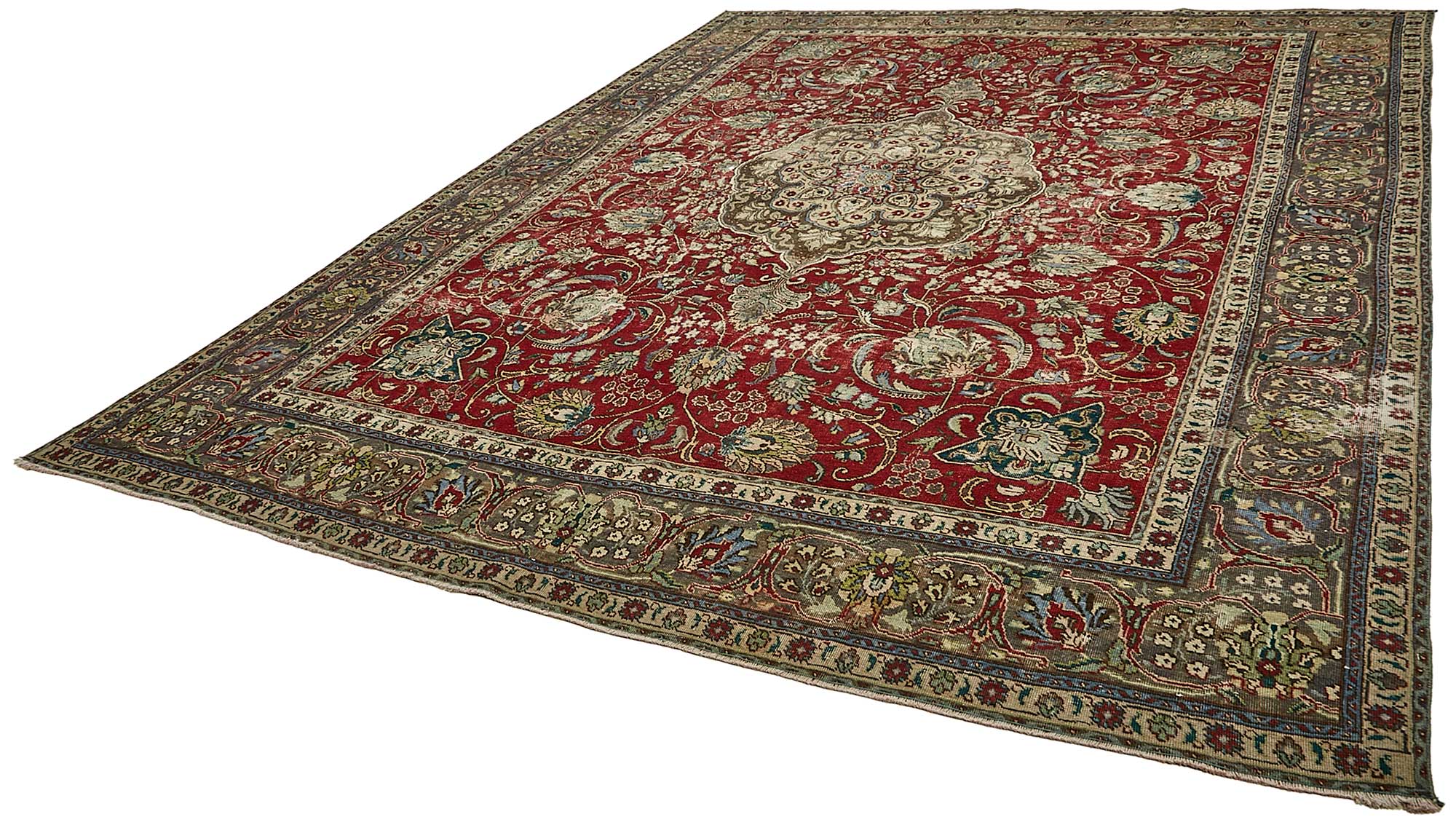 Carmine Persian — 2.92 x 3.87
