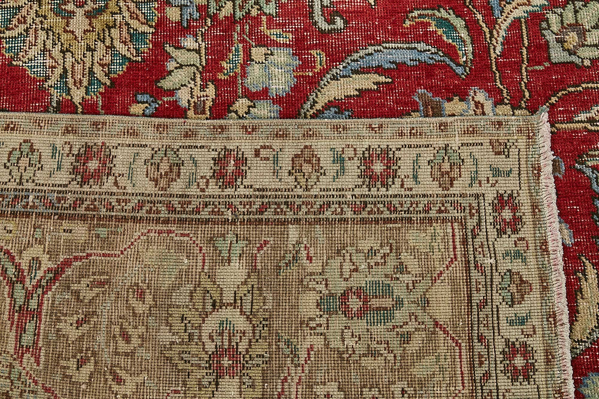 Carmine Persian — 2.92 x 3.87