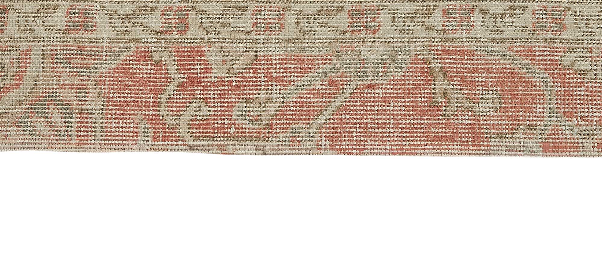 Alabaster Persian — 2.76 x 3.90