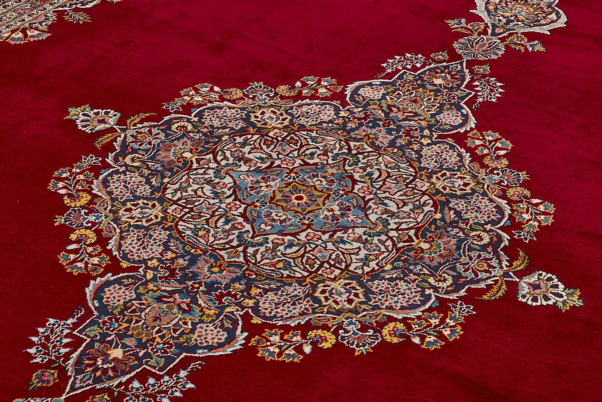 Red Persian Antique — 2.82 x 4.08