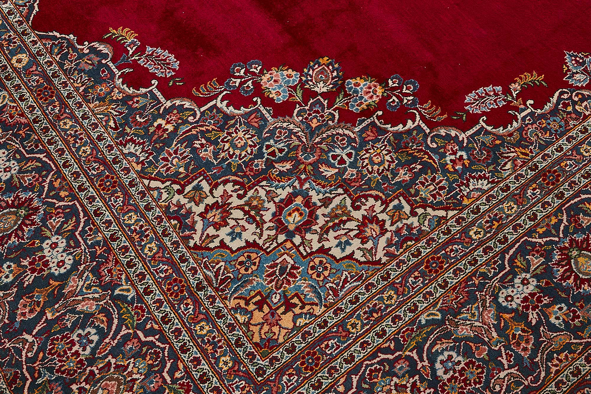 Red Persian Antique — 2.82 x 4.08